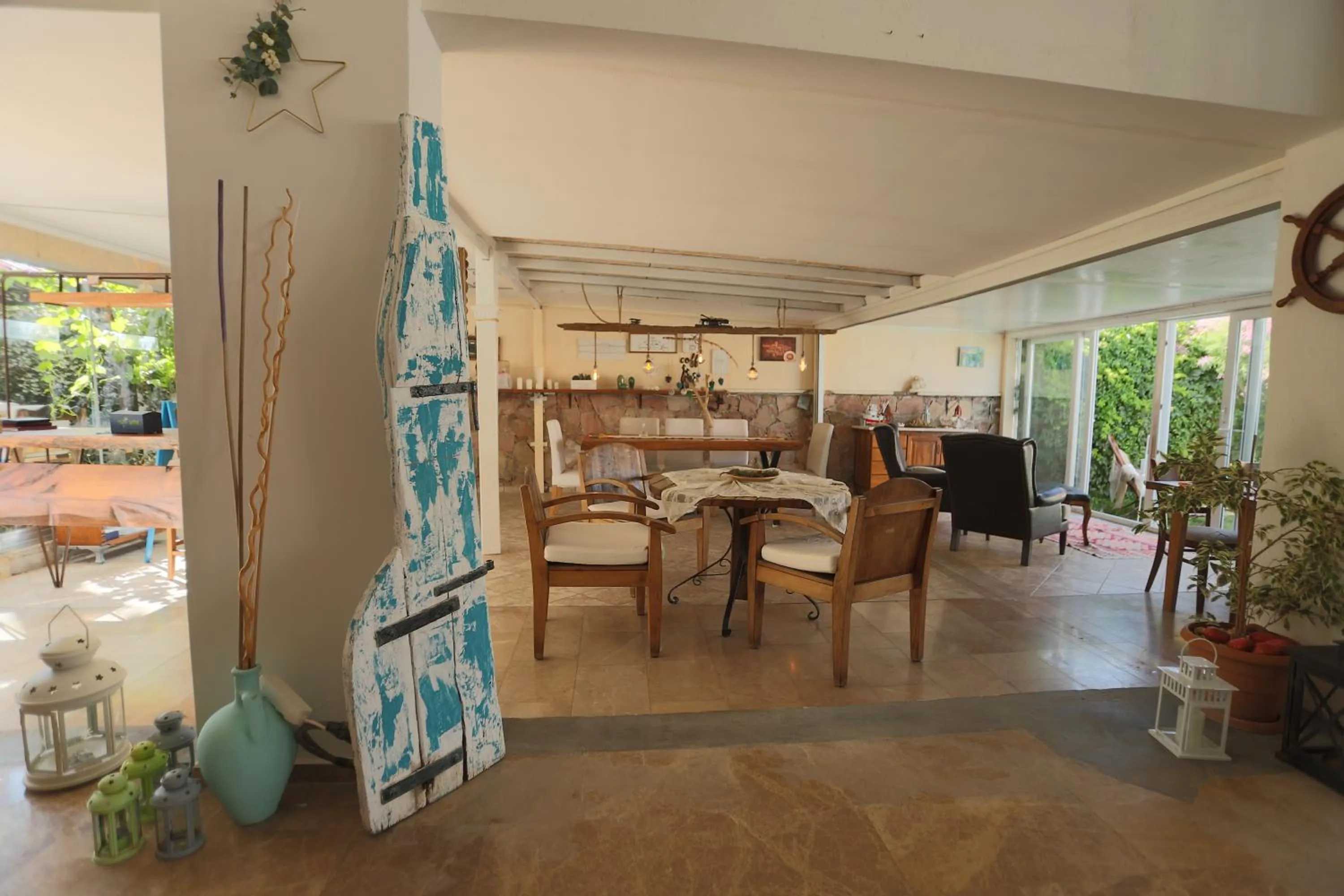 Restaurant/places to eat in Cundavilla Hotel & Suites