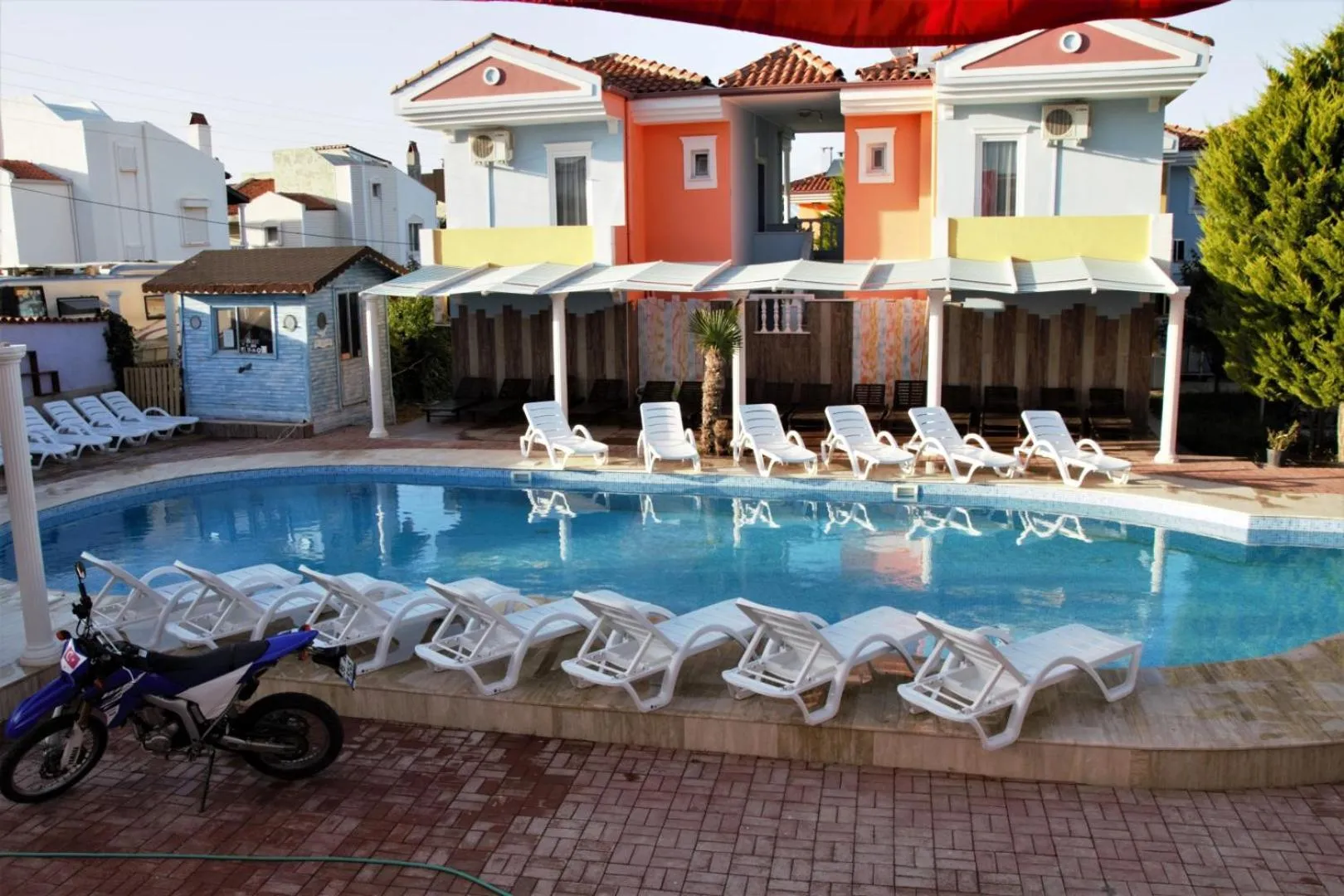 Swimming pool in Cundavilla Hotel & Suites