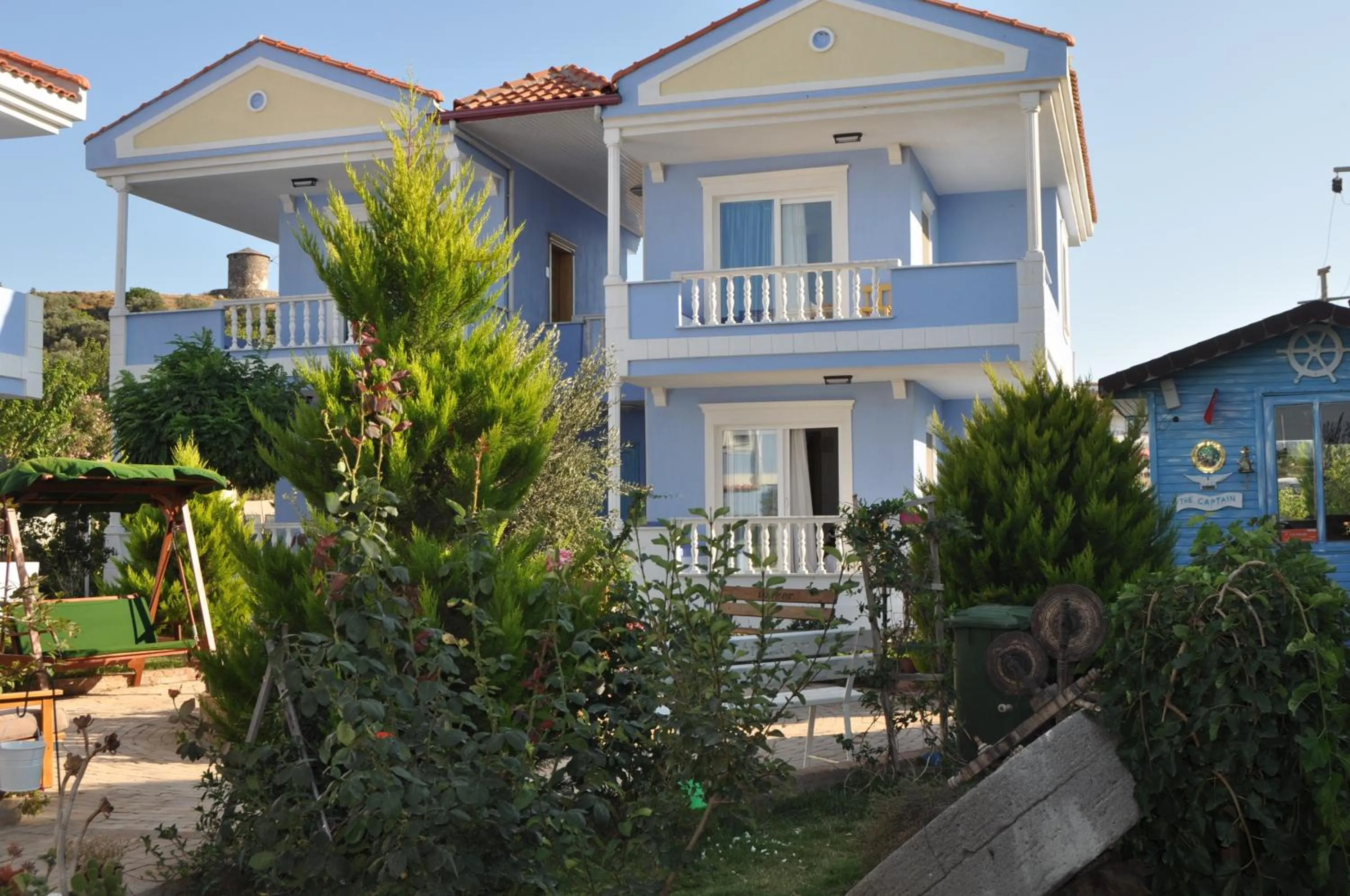 Facade/entrance in Cundavilla Hotel & Suites