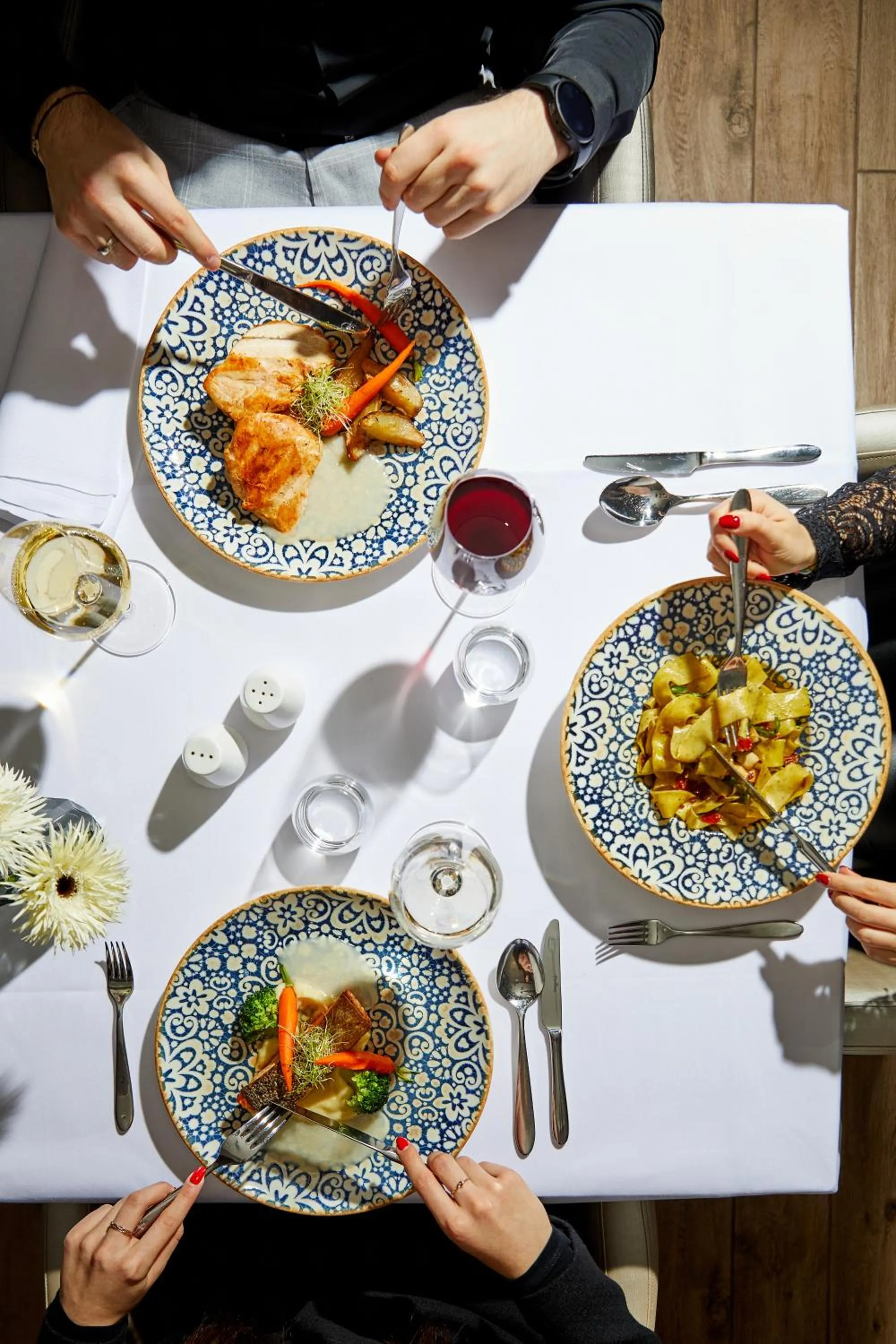 Restaurant/places to eat in Zala Springs Golf Resort