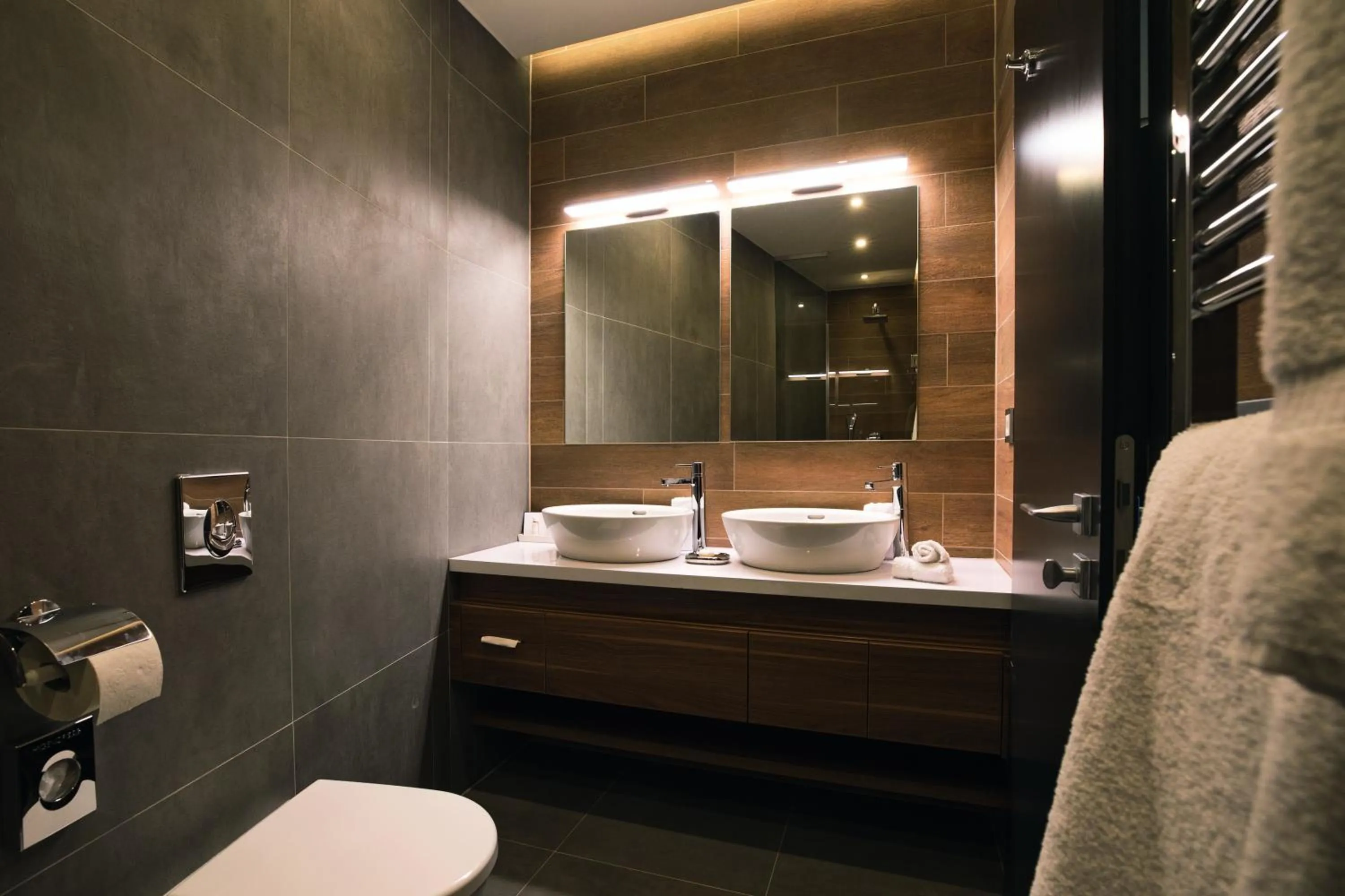 Shower in Zala Springs Golf Resort