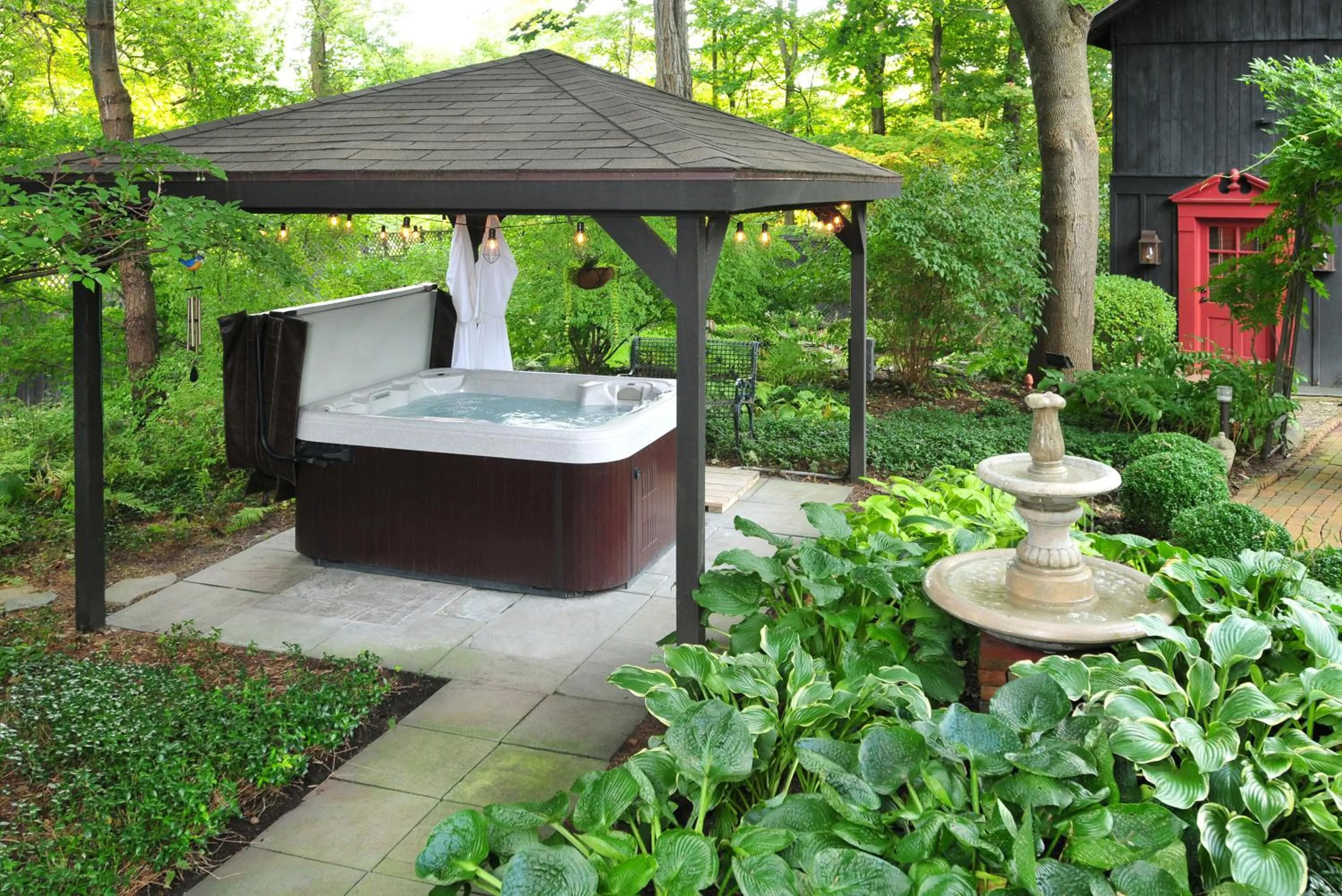Area and facilities in 1795 Acorn Inn Bed and Breakfast