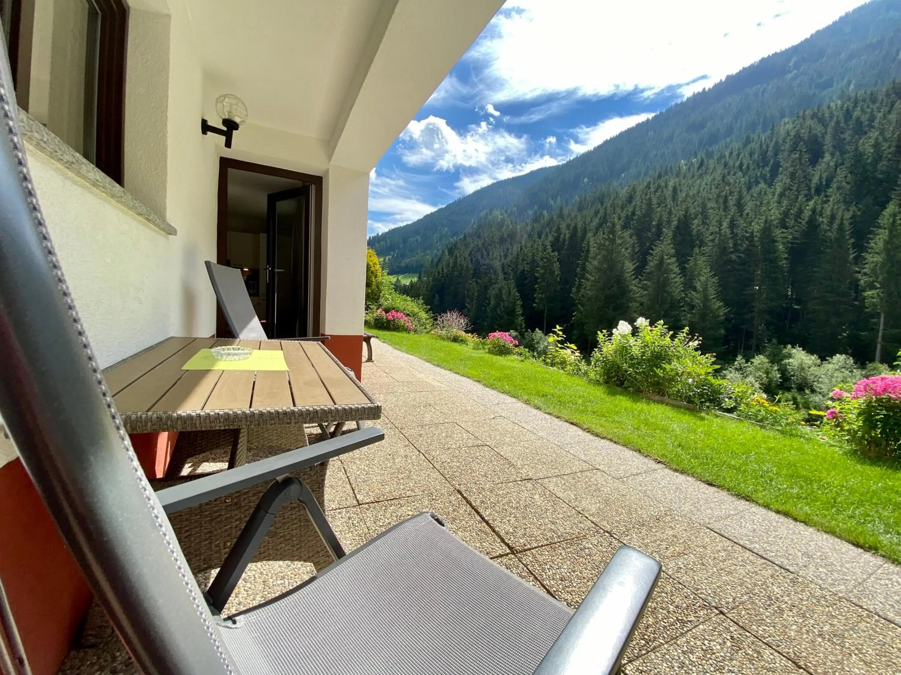 Garden in Apartments Kappl