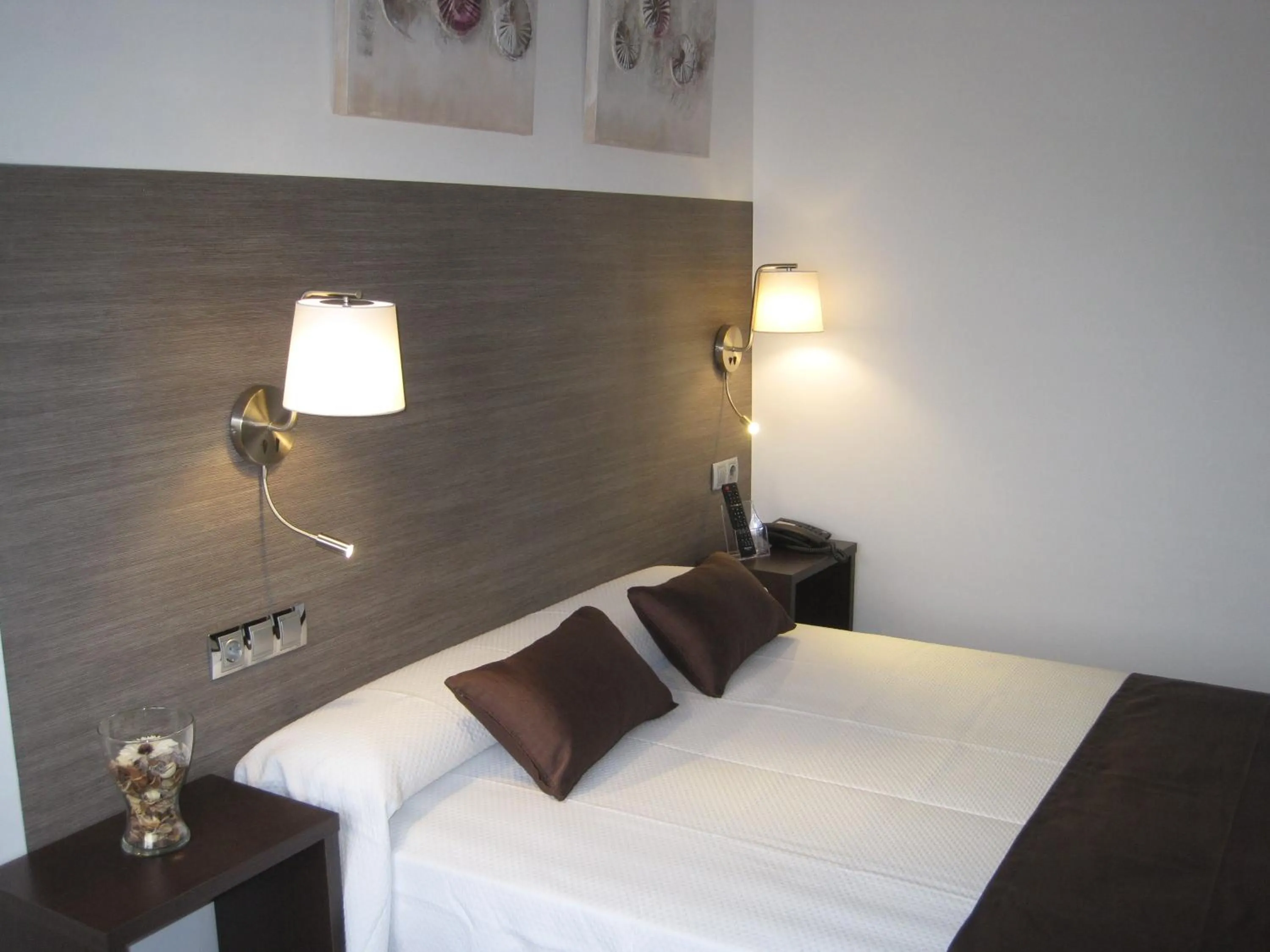 Standard Double Room in Suites Coruña