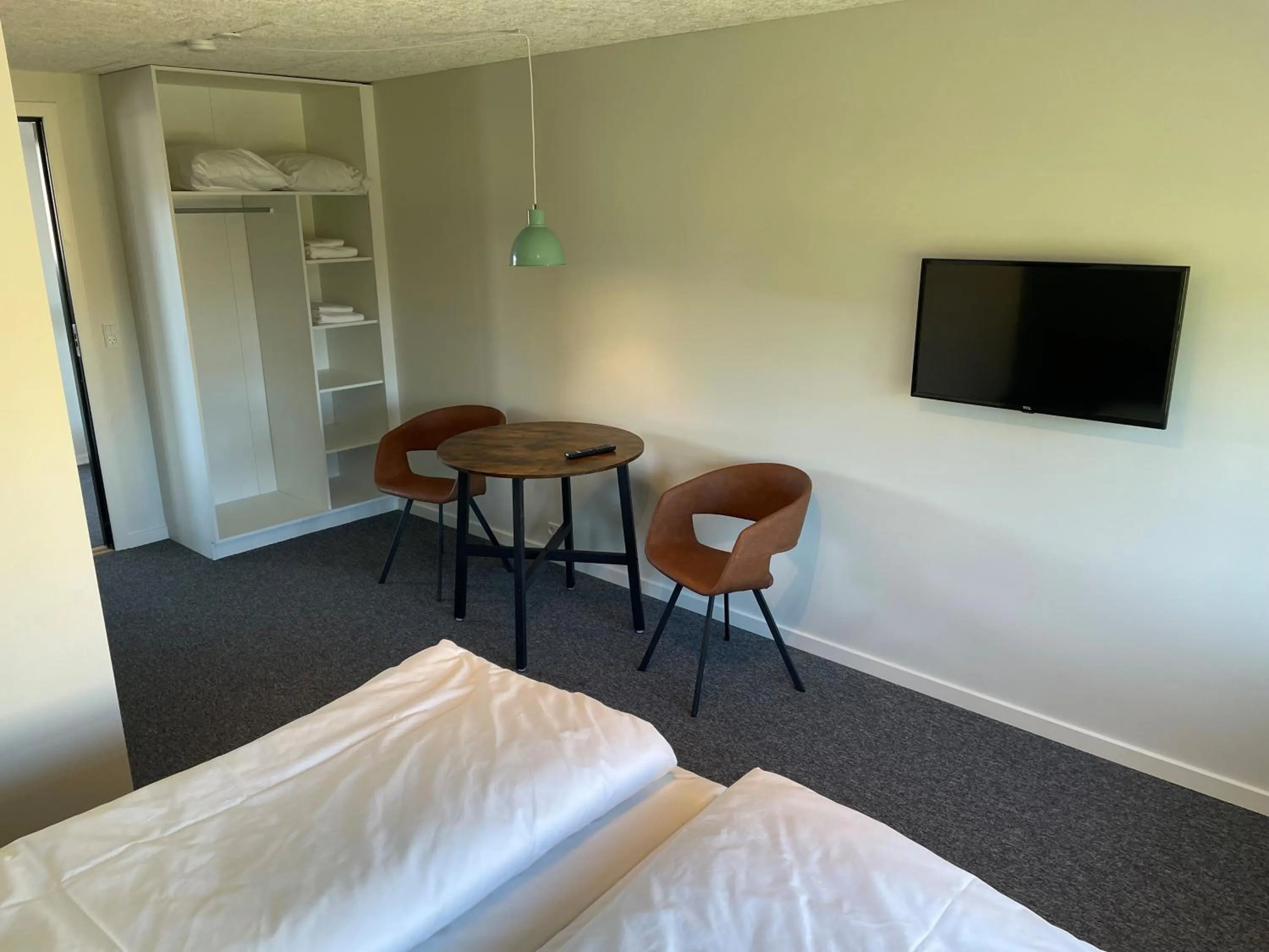 Photo of the whole room, Bed in Blommenslyst Kro