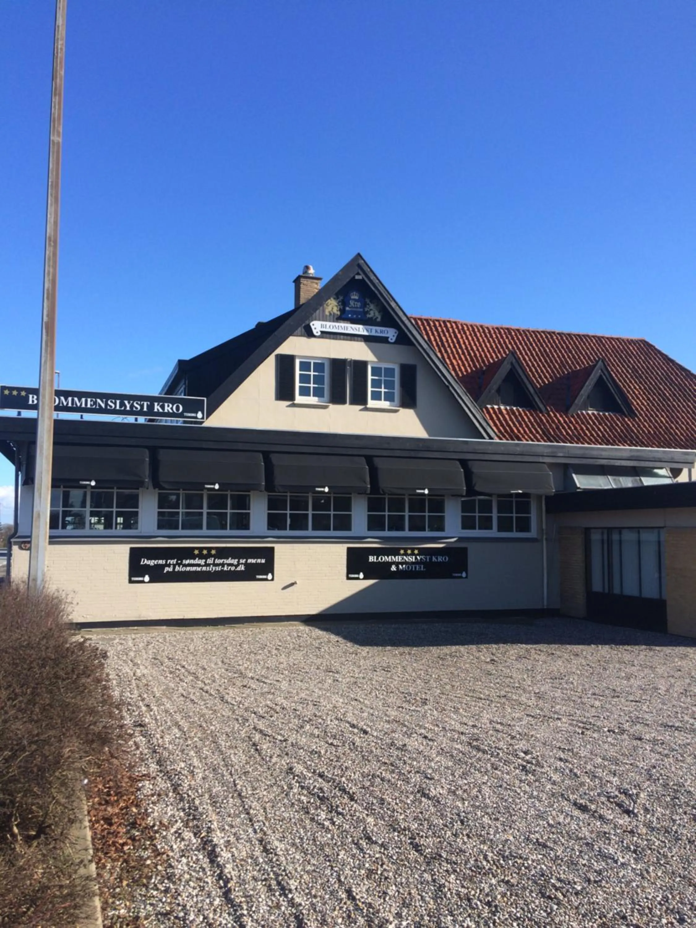 Property building in Blommenslyst Kro