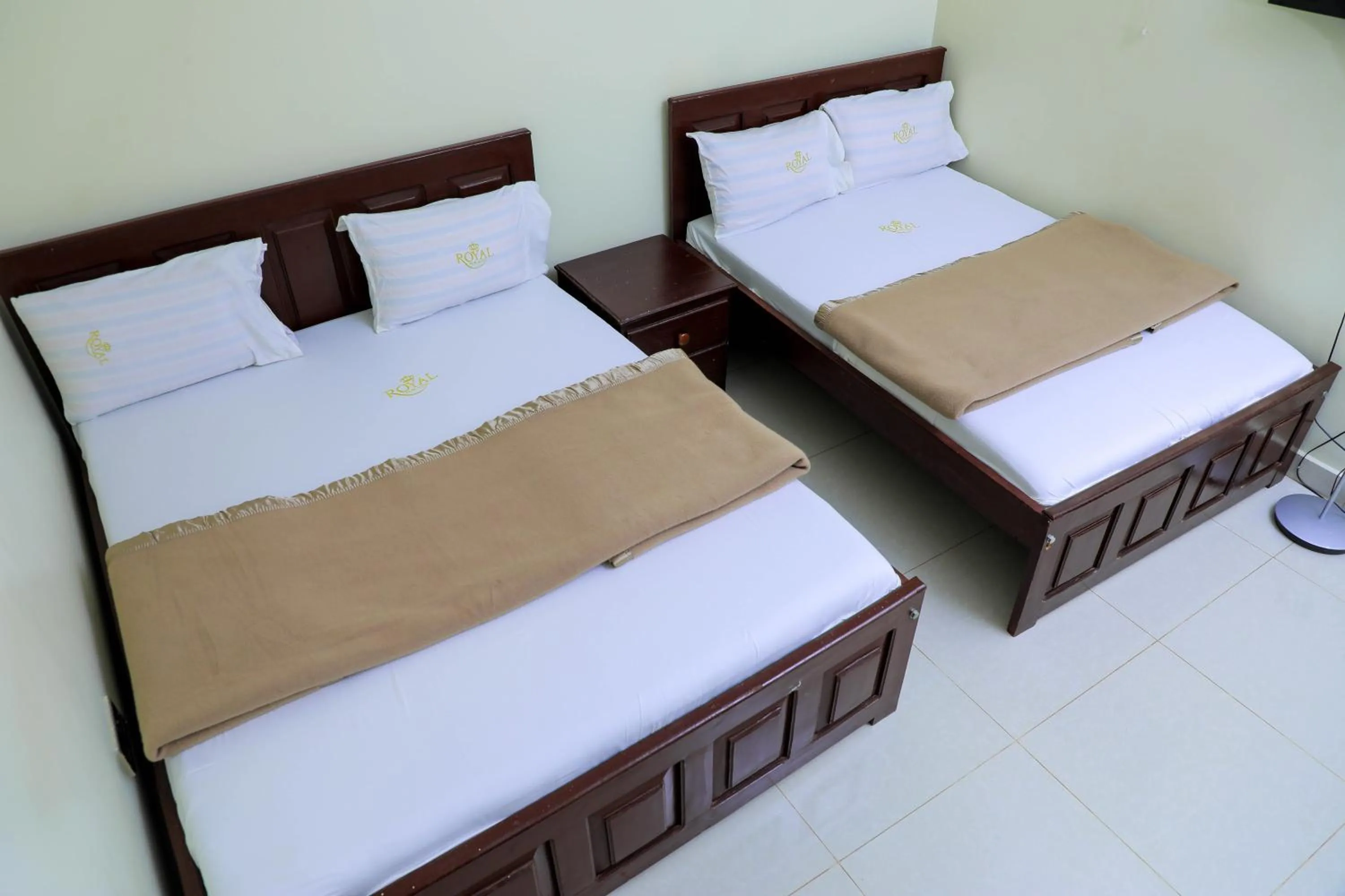 Bed in Royal Park Hotel