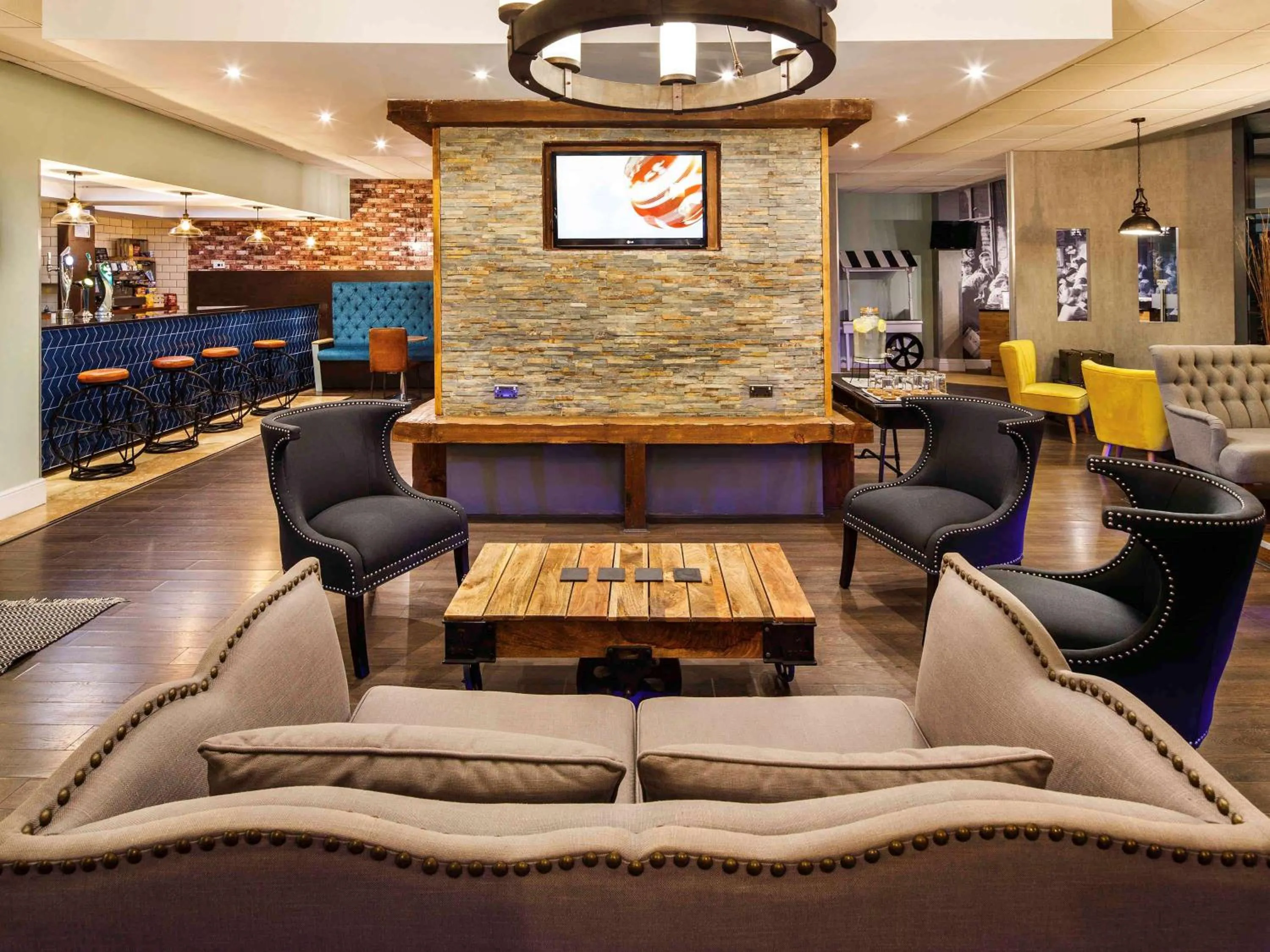 Property building in ibis Styles Birmingham Oldbury