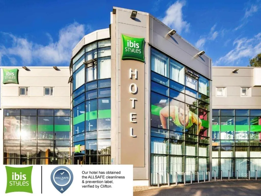Facade/entrance, Property Building in ibis Styles Birmingham Oldbury