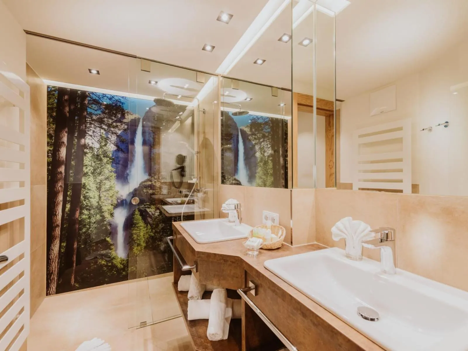 Bathroom in Verwöhnhotel Berghof