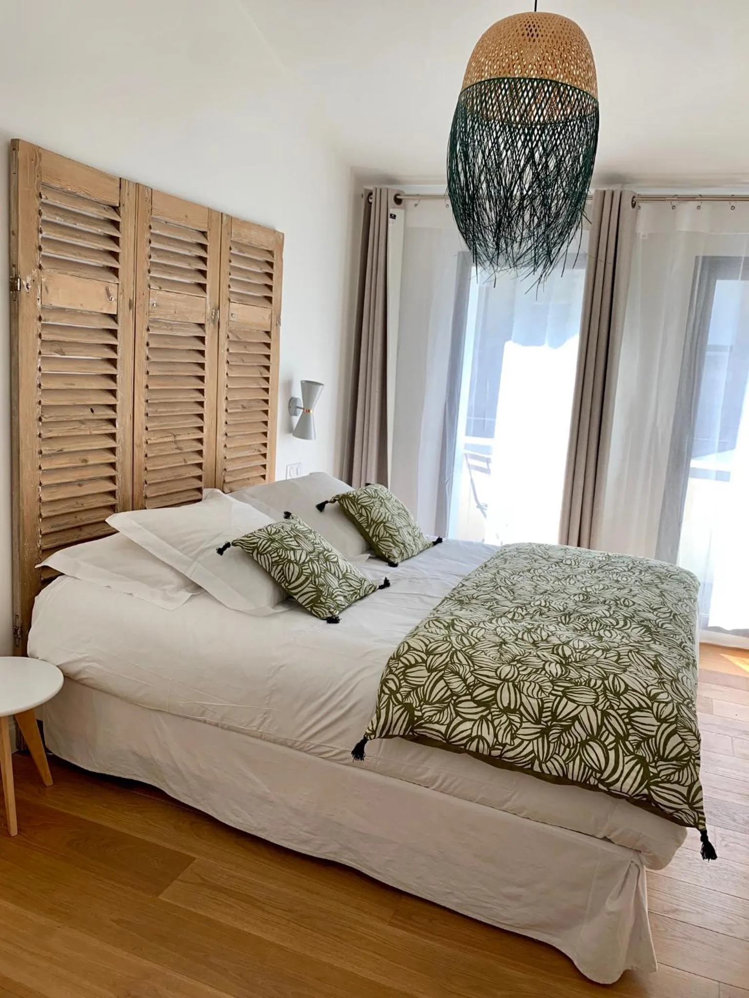 Bed in La Maison Odeia Bordeaux Centre