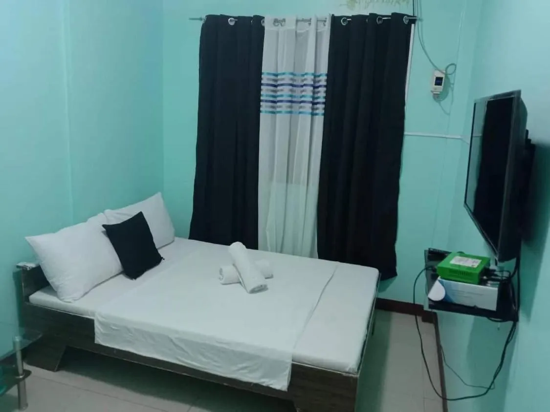 Bedroom, Bed in A's Azotea de Bohol