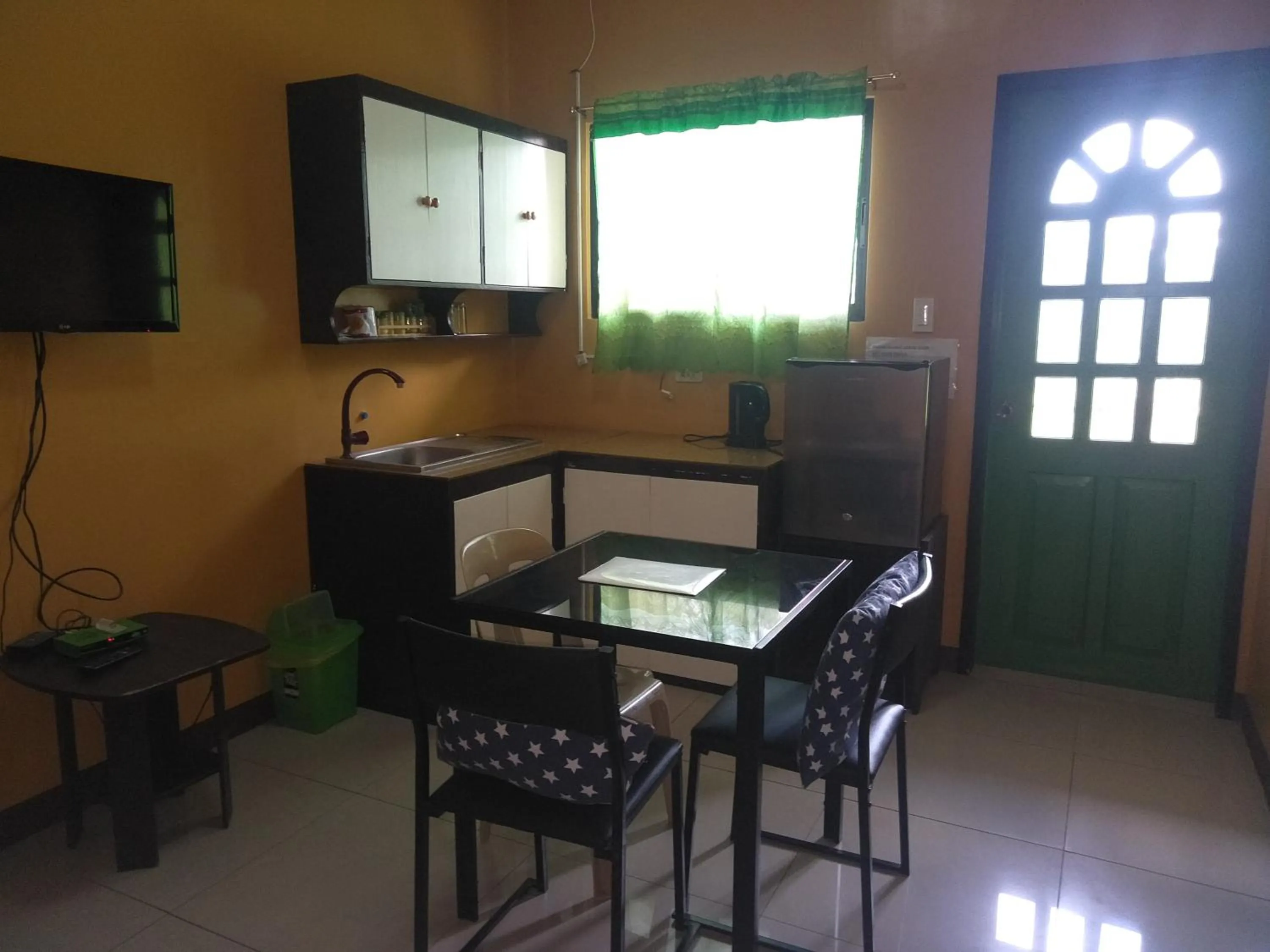 Dining area in A's Azotea de Bohol