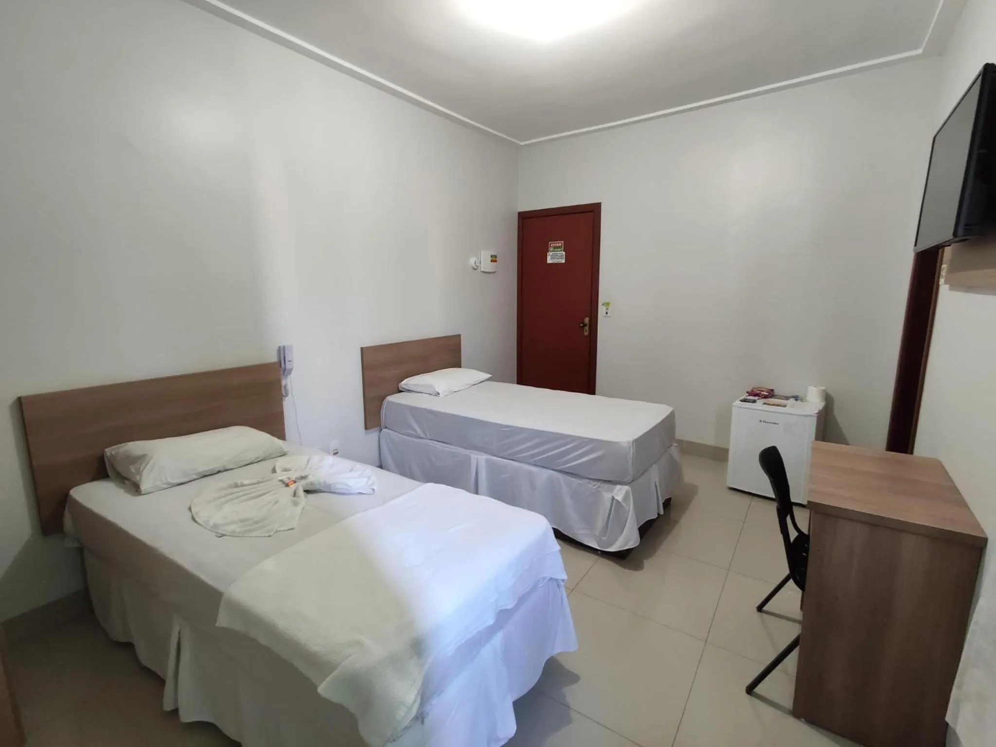 Bed in Cemarim Hotel