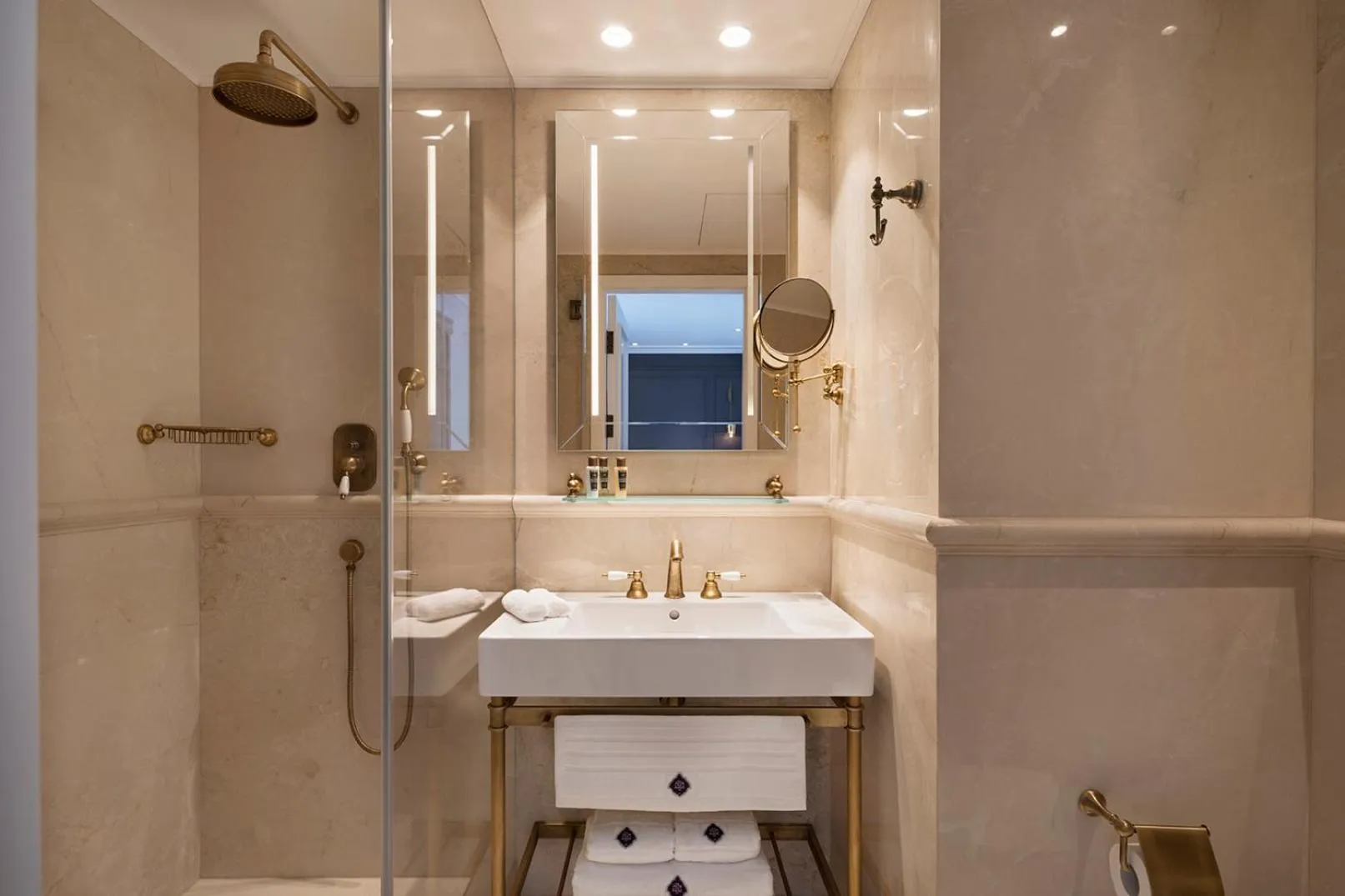 Bathroom in Hotel Jacob Samuel by Prima Hotels