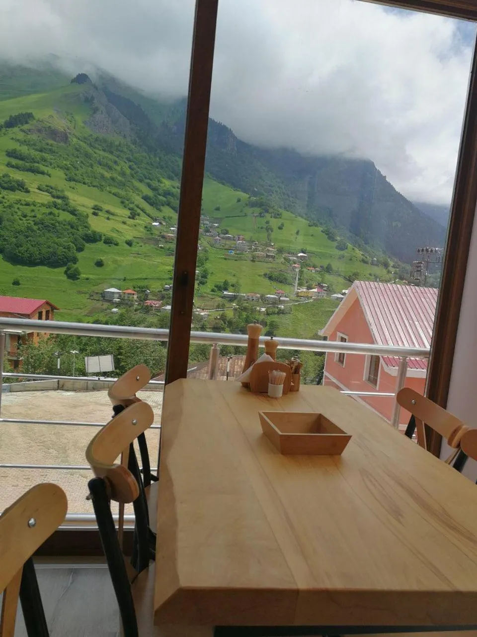 Restaurant/places to eat in Hamsikoy Hotel