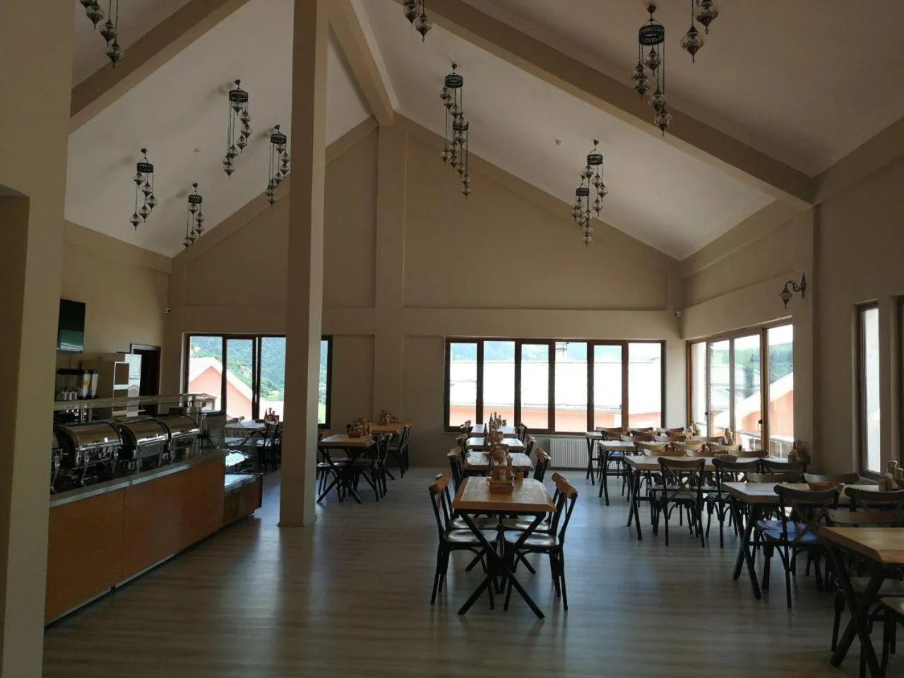 Restaurant/places to eat in Hamsikoy Hotel