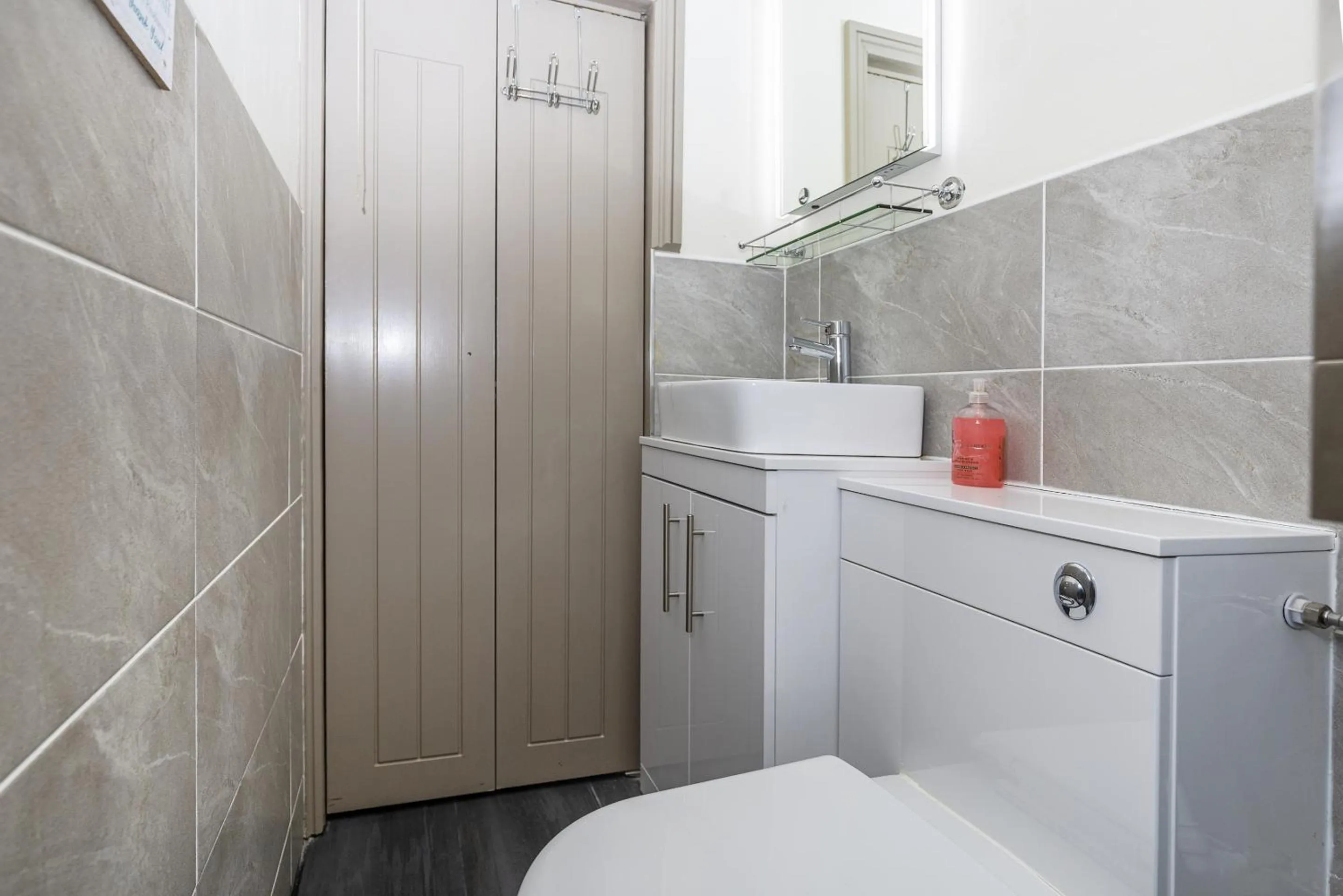 Bathroom in The Fleece Inn at Barkisland