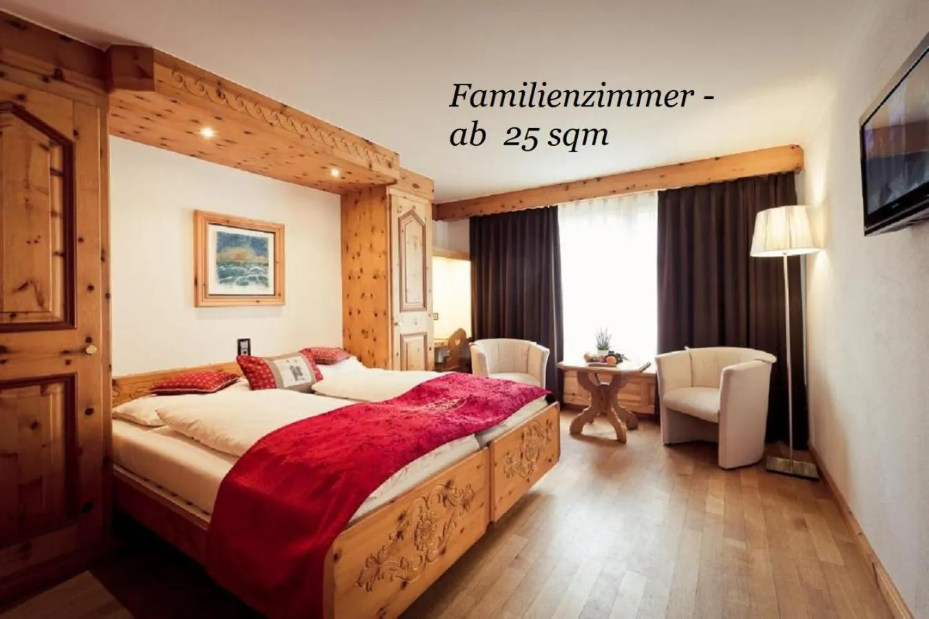 Skiing, Bed in Hotel Nolda