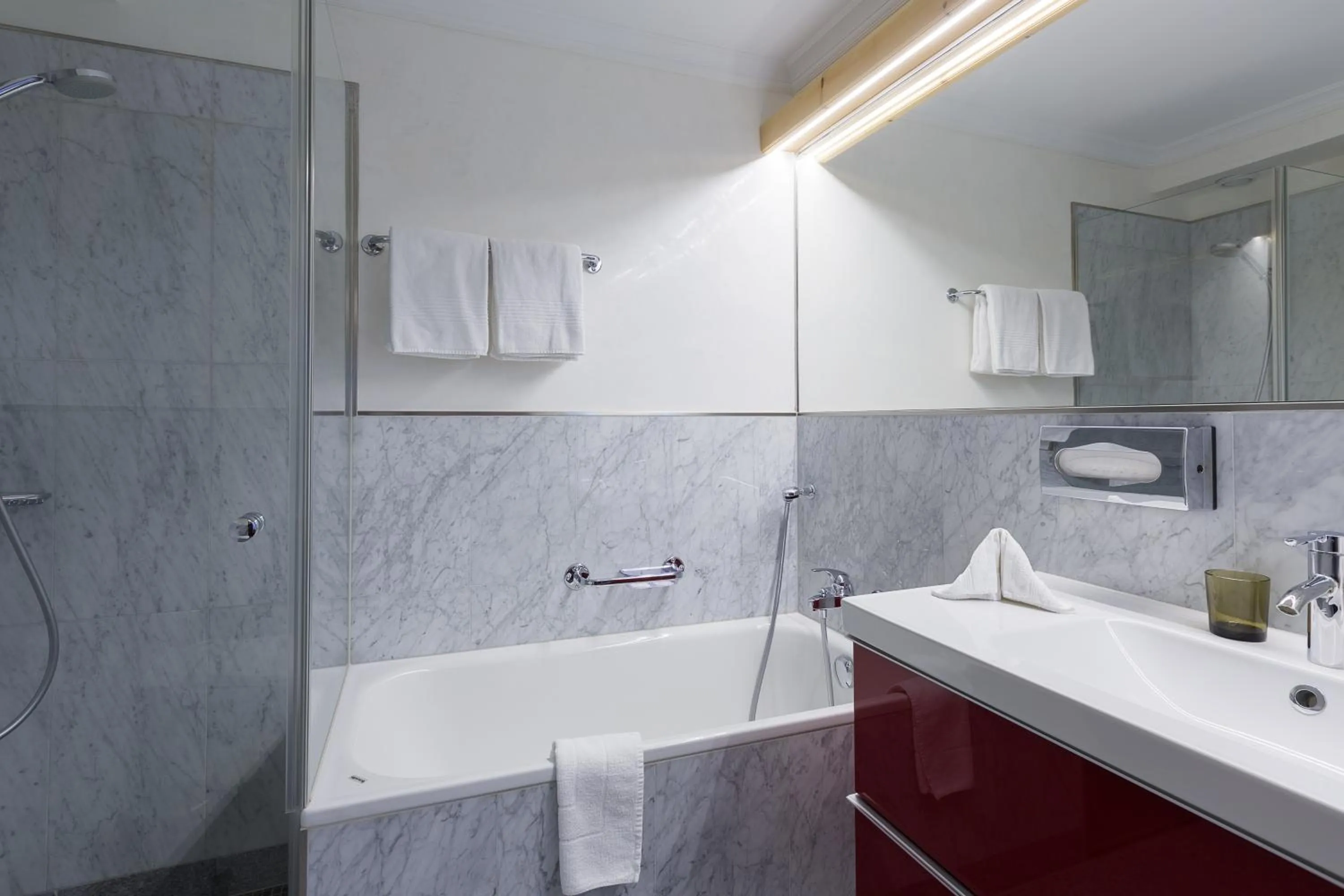 Shower in Hotel Nolda