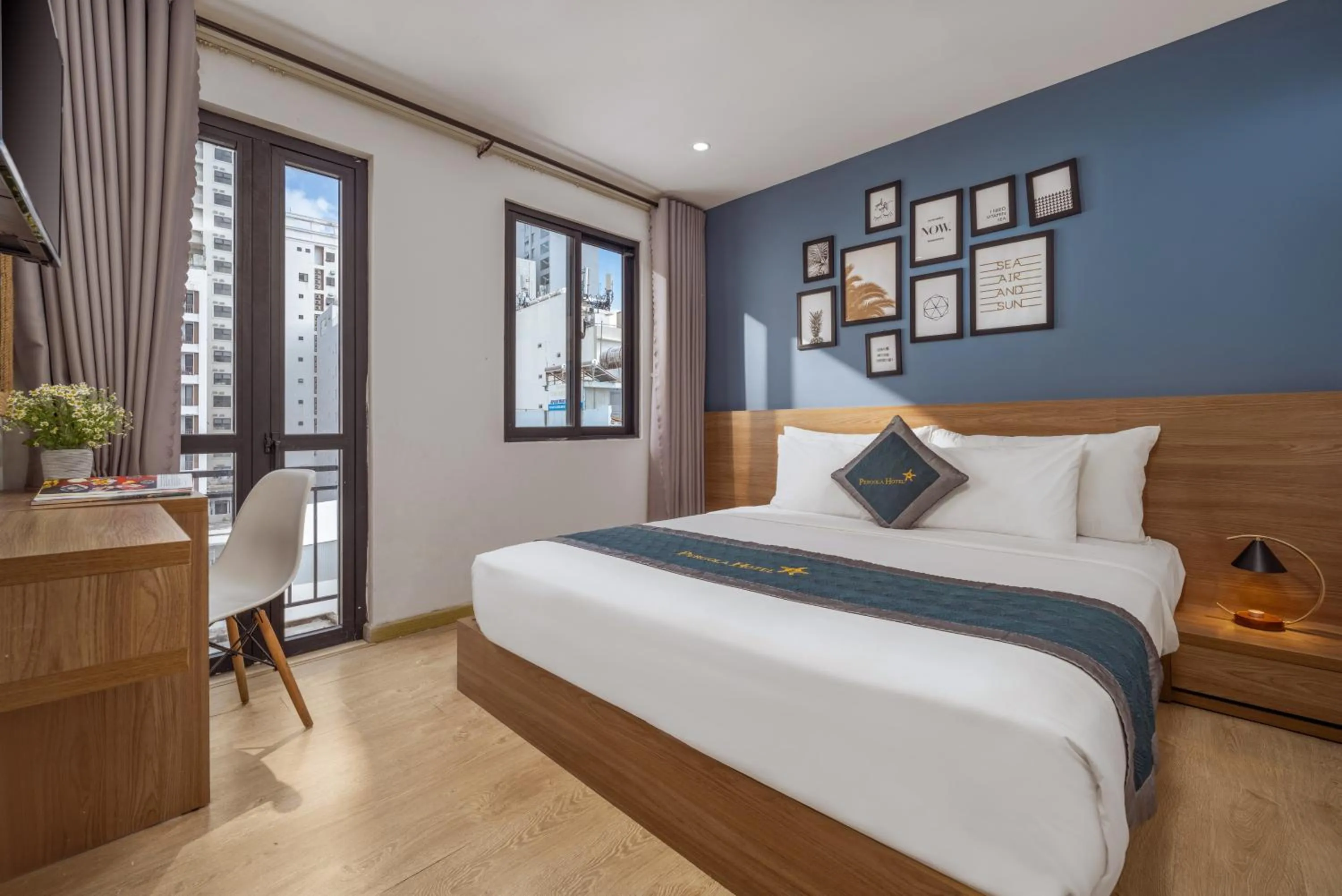 Bedroom, Bed in The Pergola Design Hotel