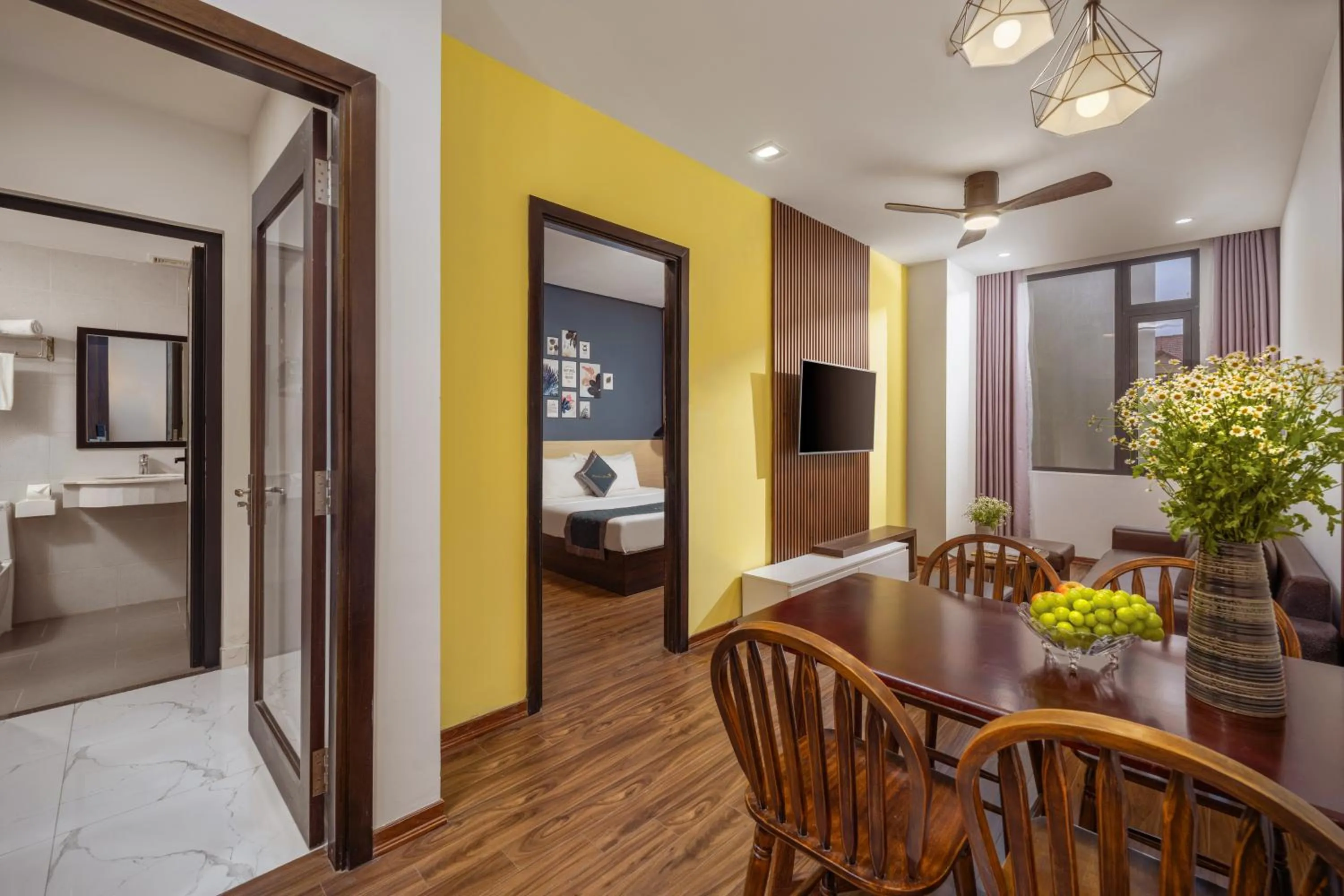 TV and multimedia in The Pergola Design Hotel