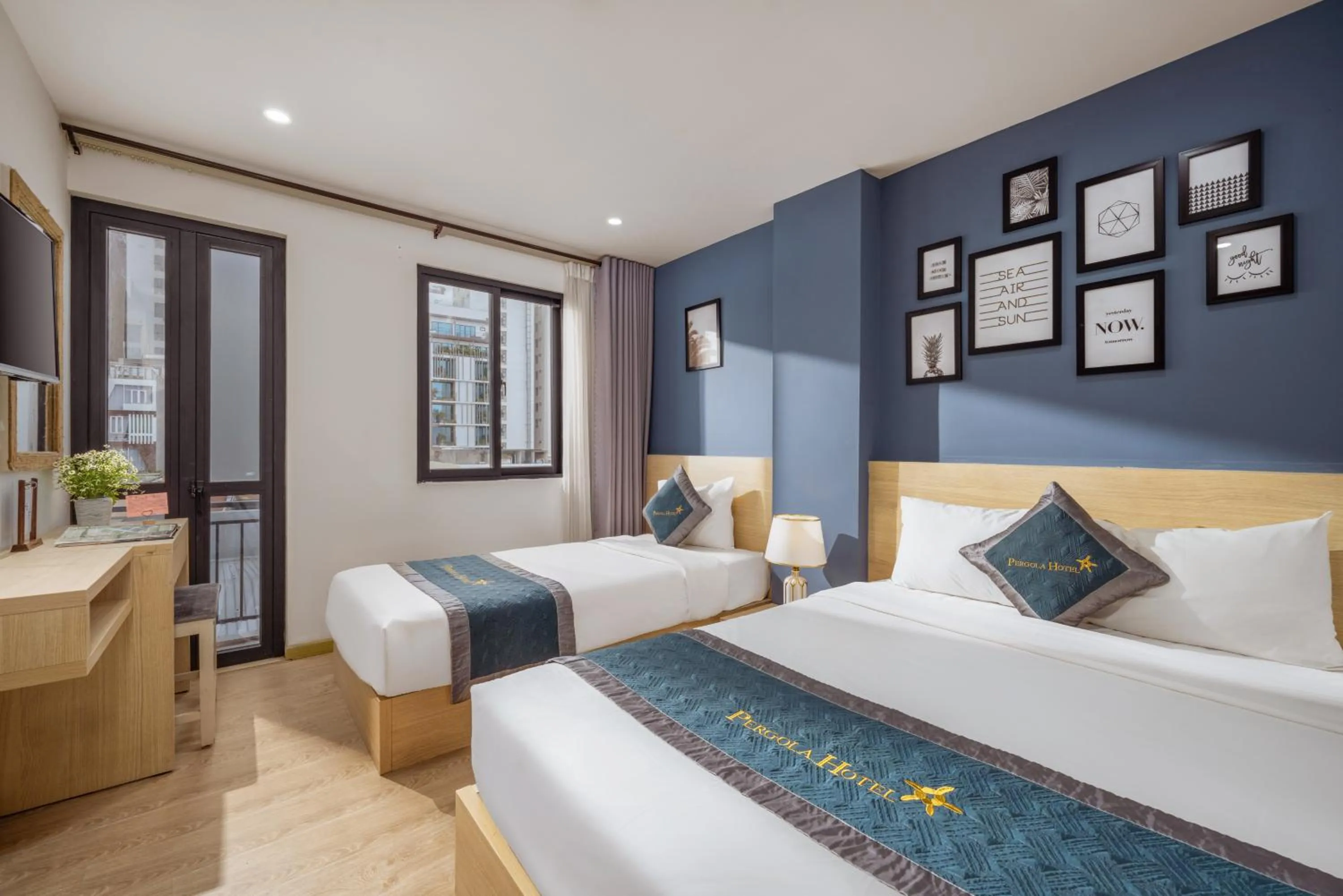 Bedroom, Bed in The Pergola Design Hotel