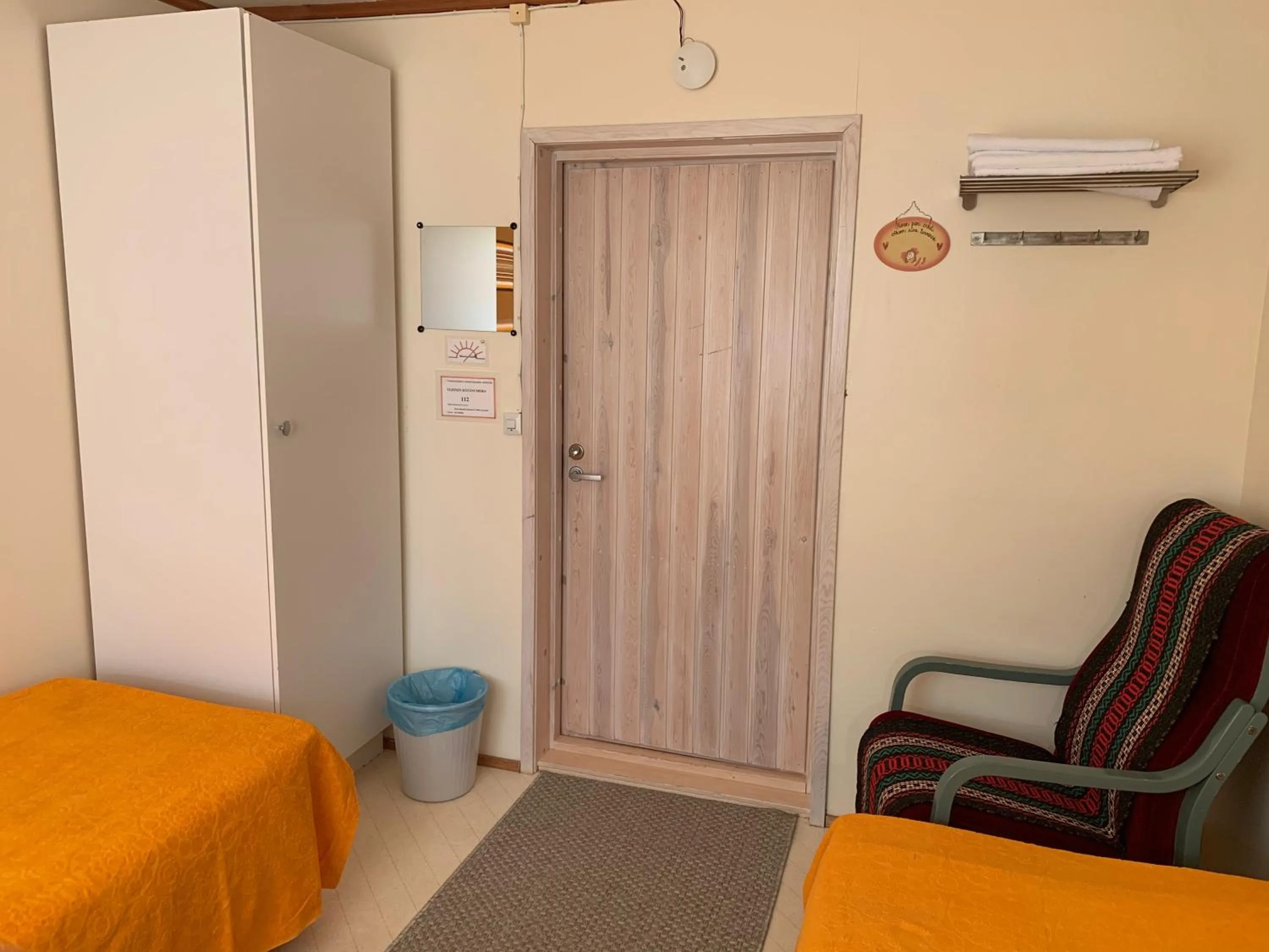 Photo of the whole room, Bed in Hotel Hetan Majatalo