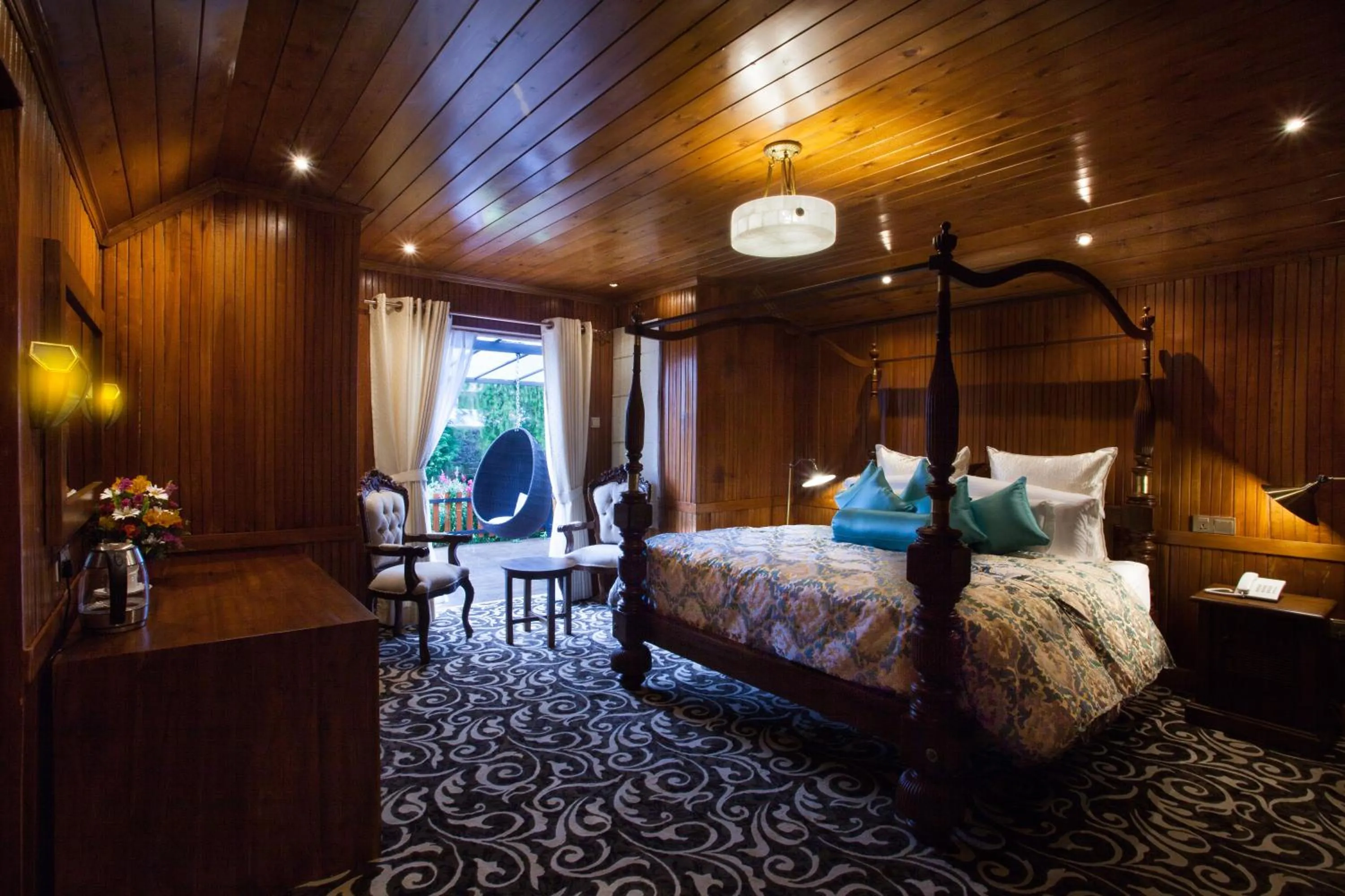 Photo of the whole room, Bed in La Grande Villa