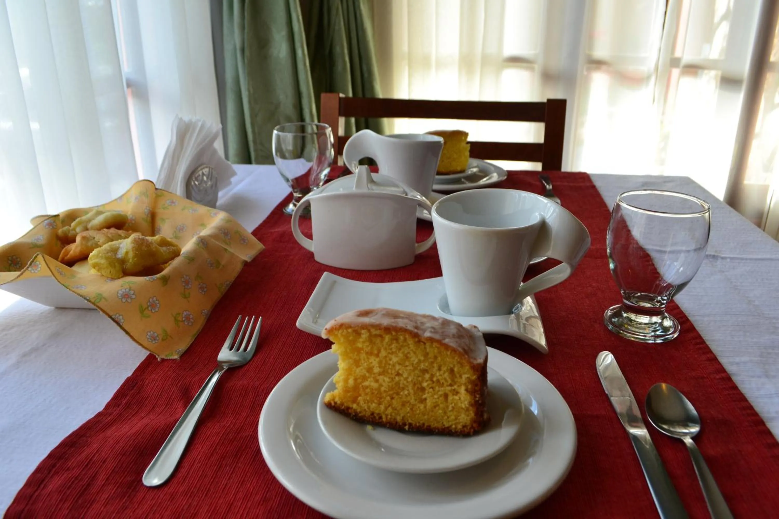 Continental breakfast in Valle Frío Ushuaia