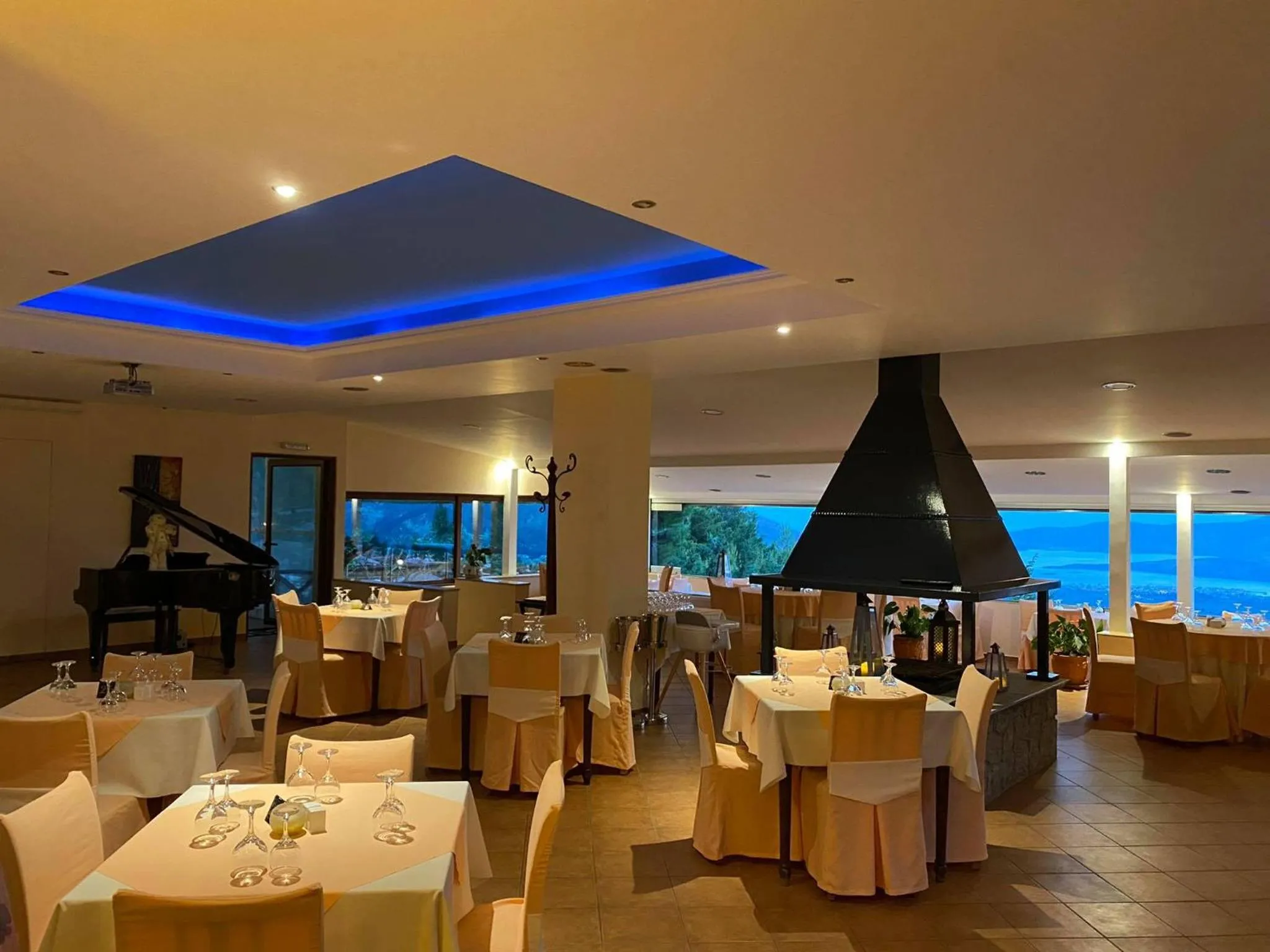 Restaurant/places to eat in Bungalow - Camping Apollon