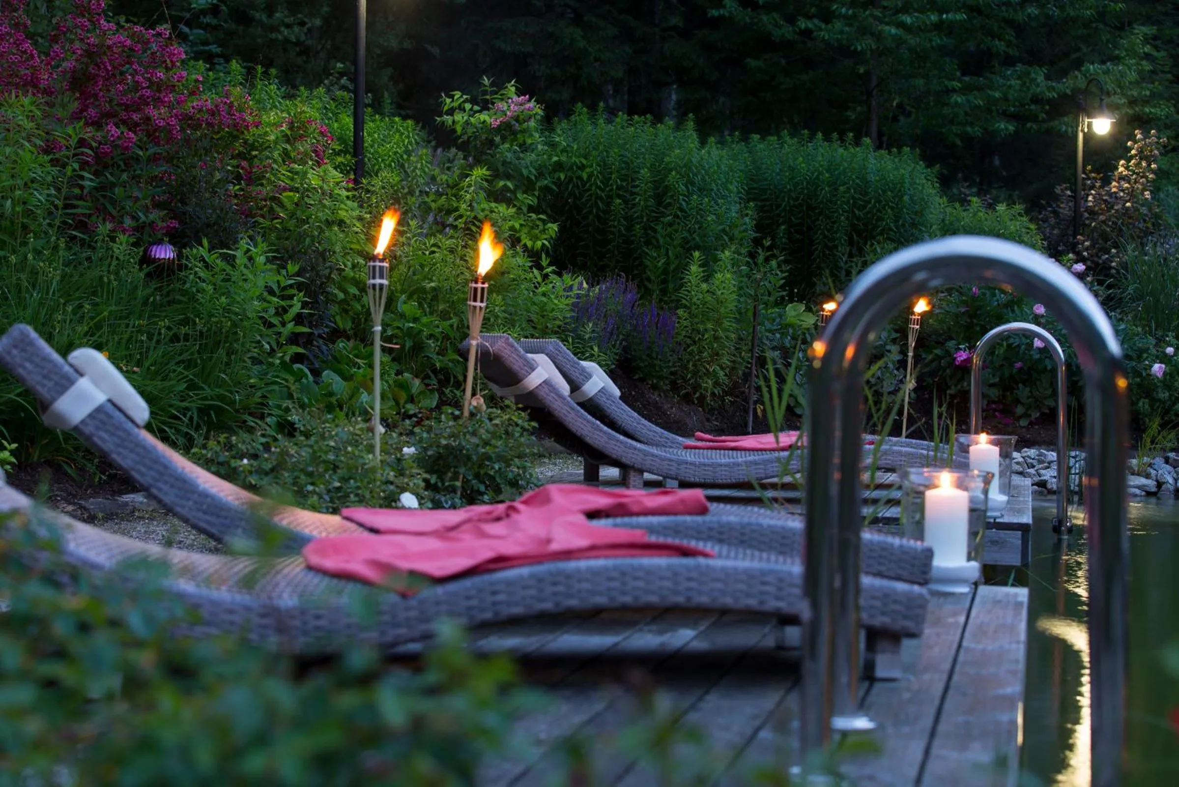 Swimming pool in Hotel Burgfrieden