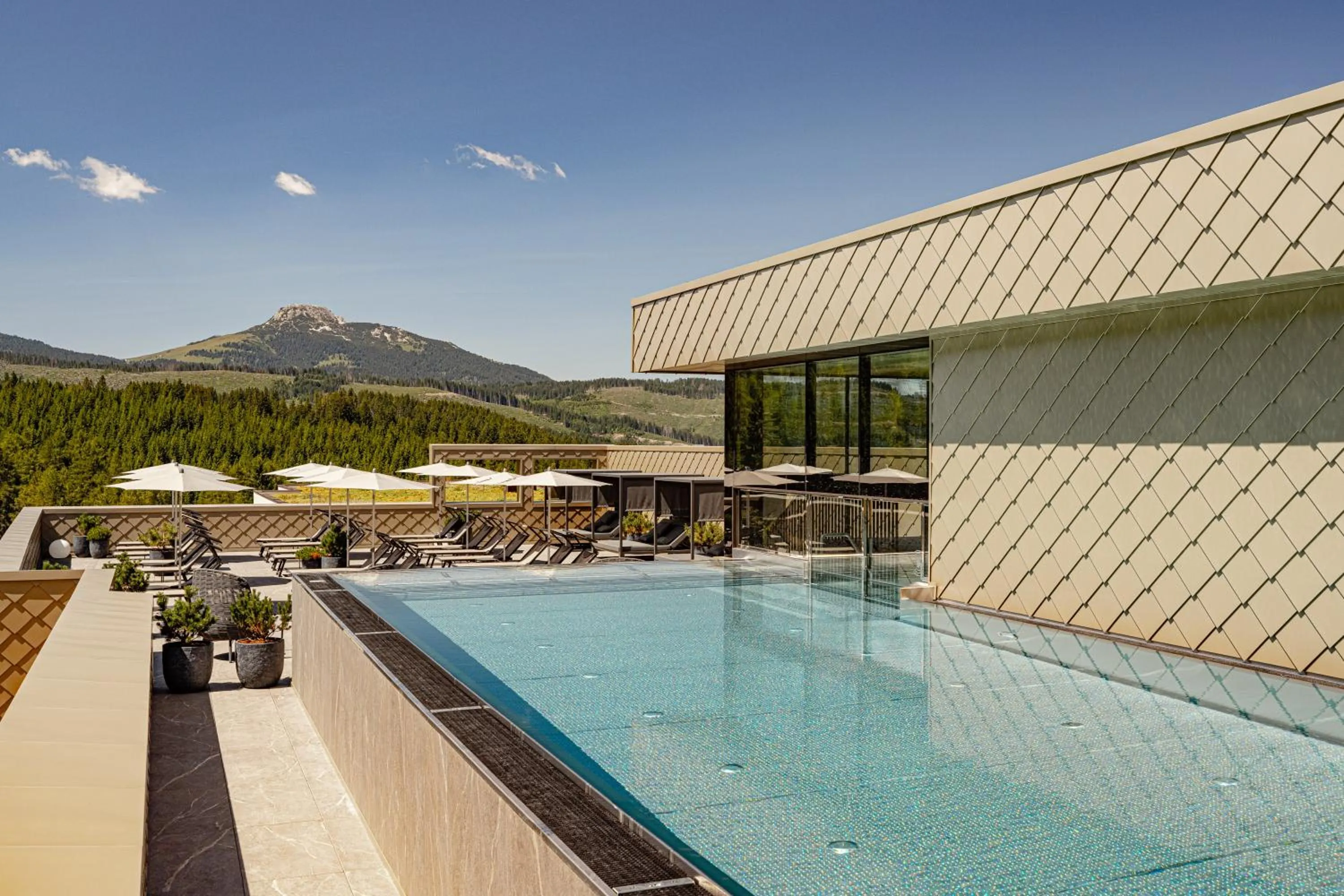 Swimming pool in Sporthotel Obereggen