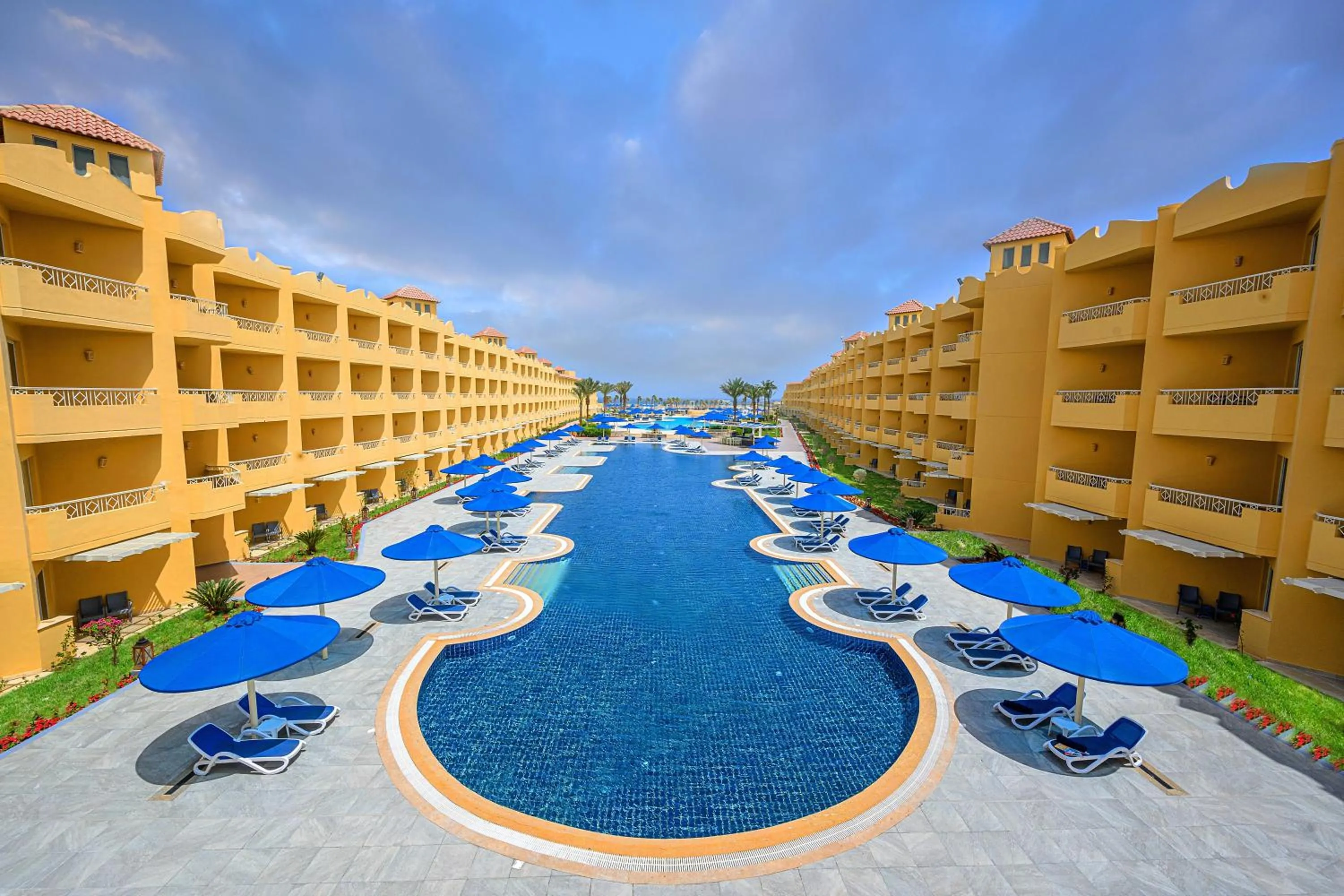 Property building in Amwaj Beach Club Abu Soma