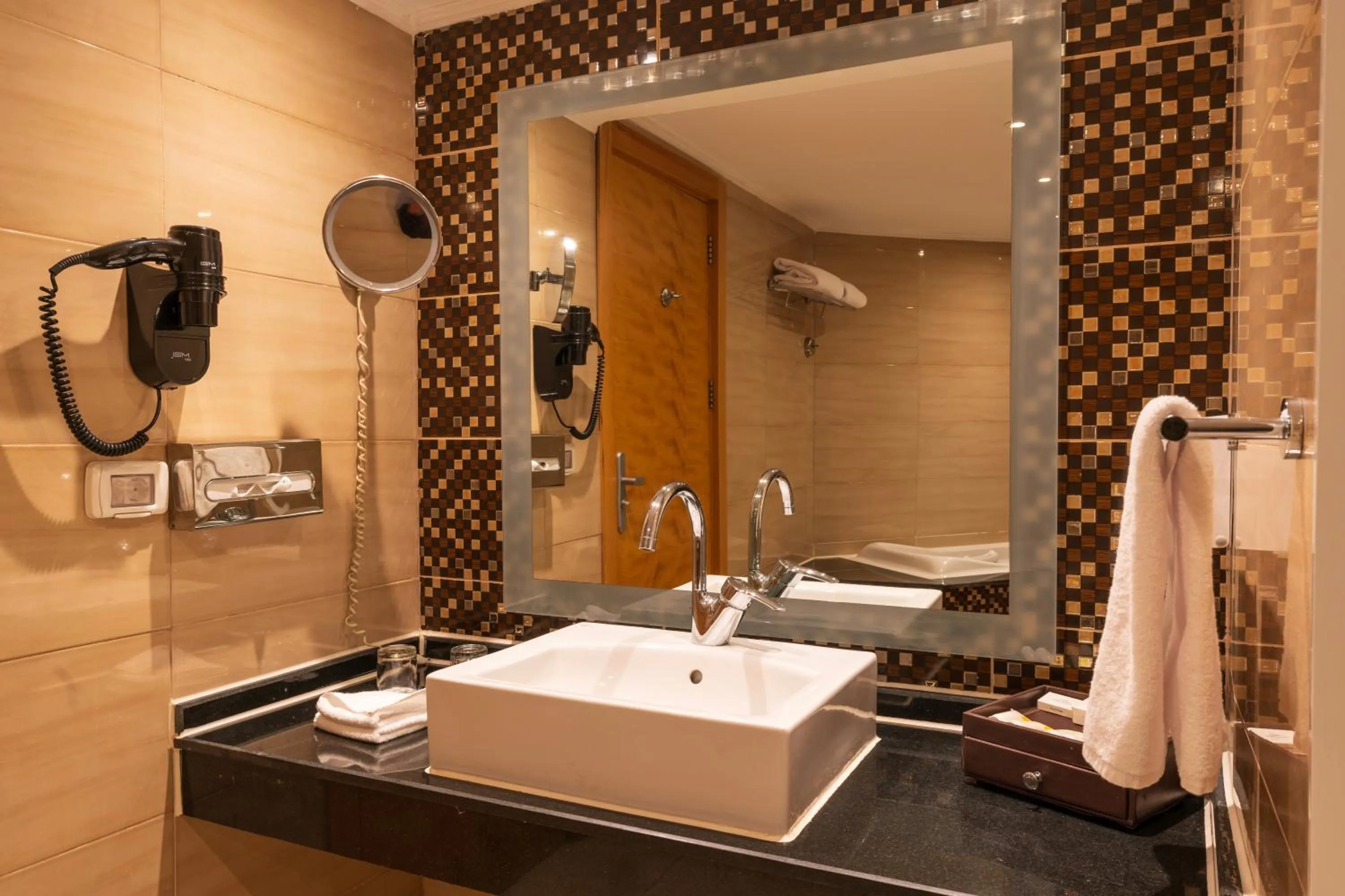 Shower in Amwaj Beach Club Abu Soma