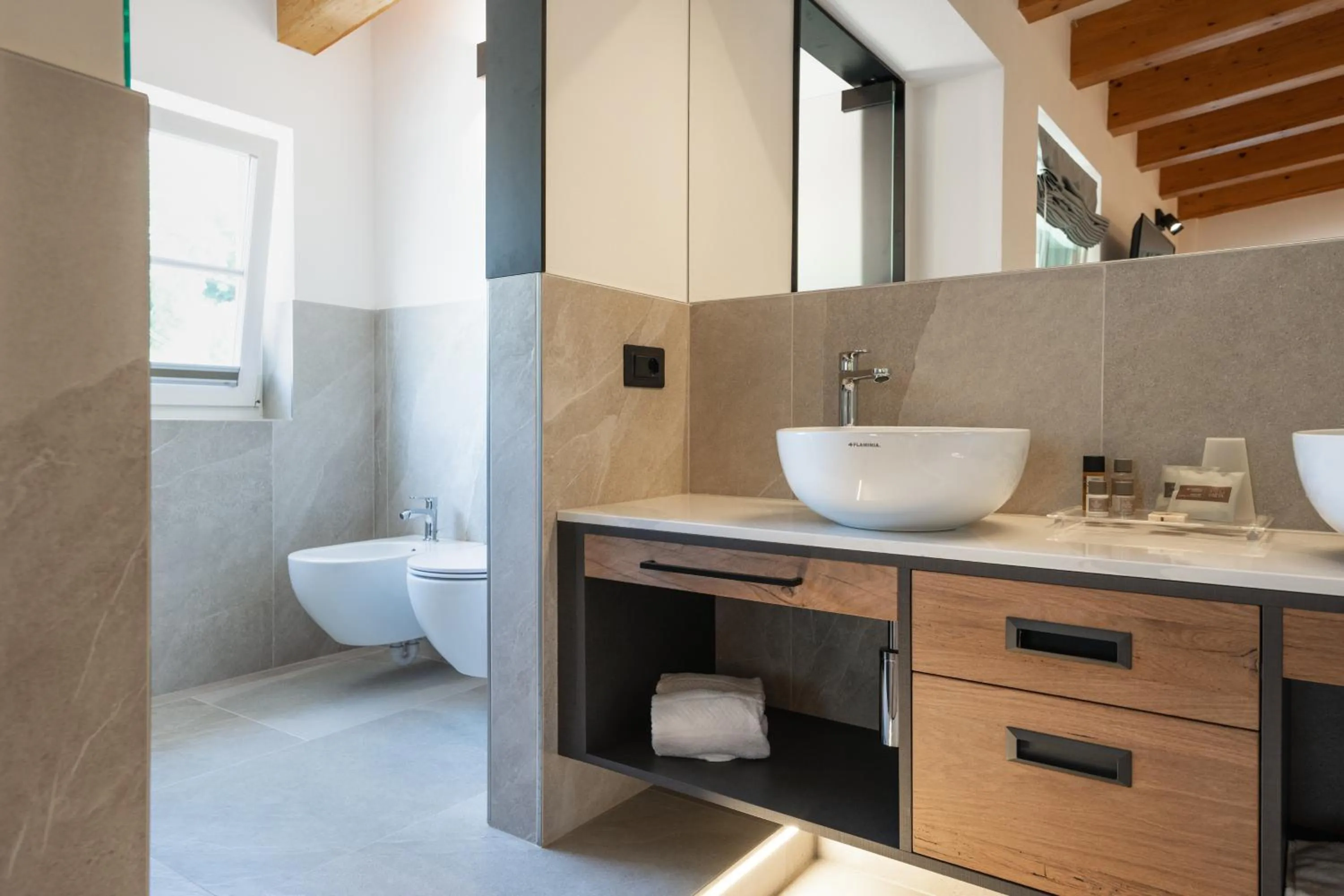 Toilet in Hotel Garden