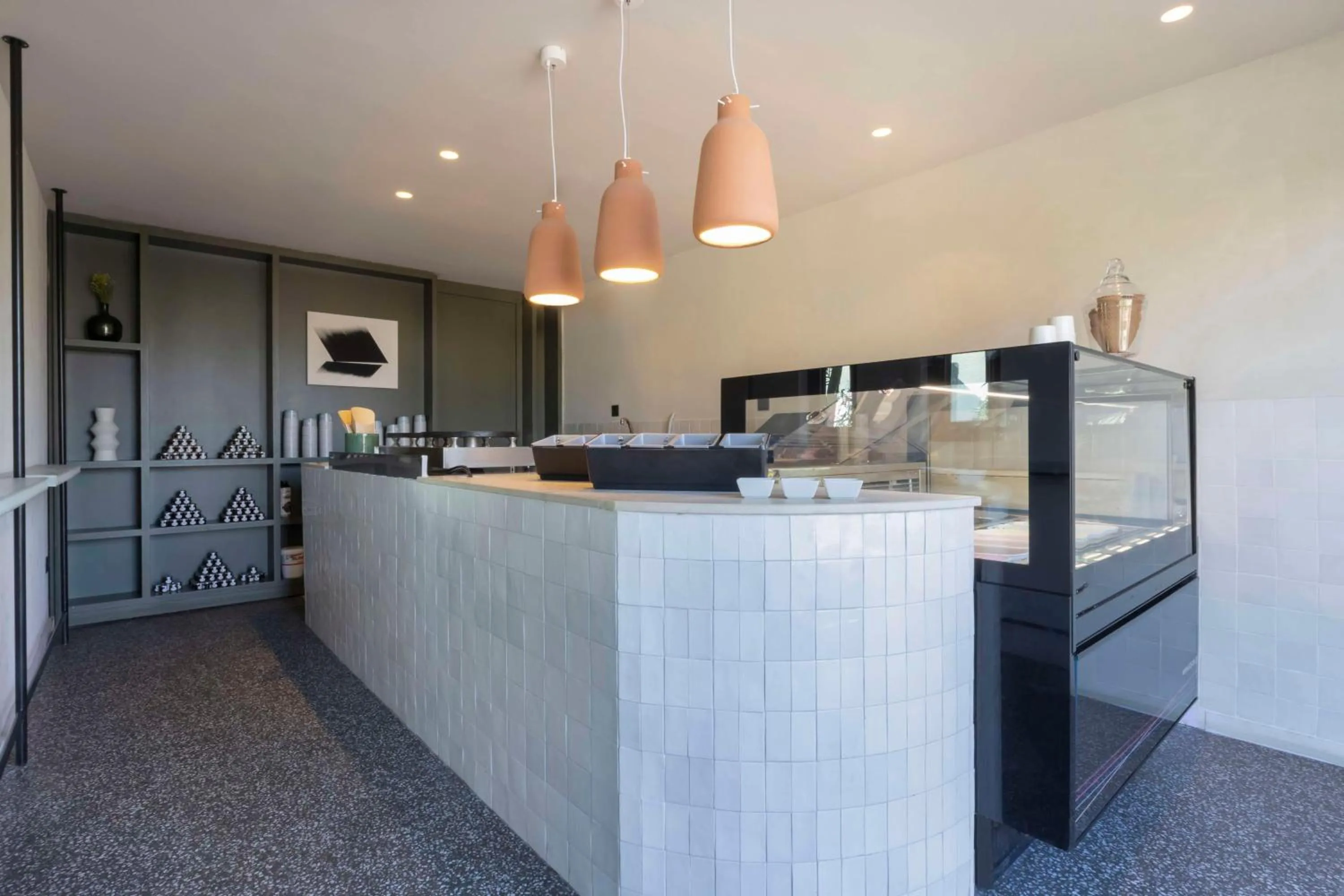 Restaurant/places to eat in Aulūs Lindos Rhodes, Curio Collection by Hilton