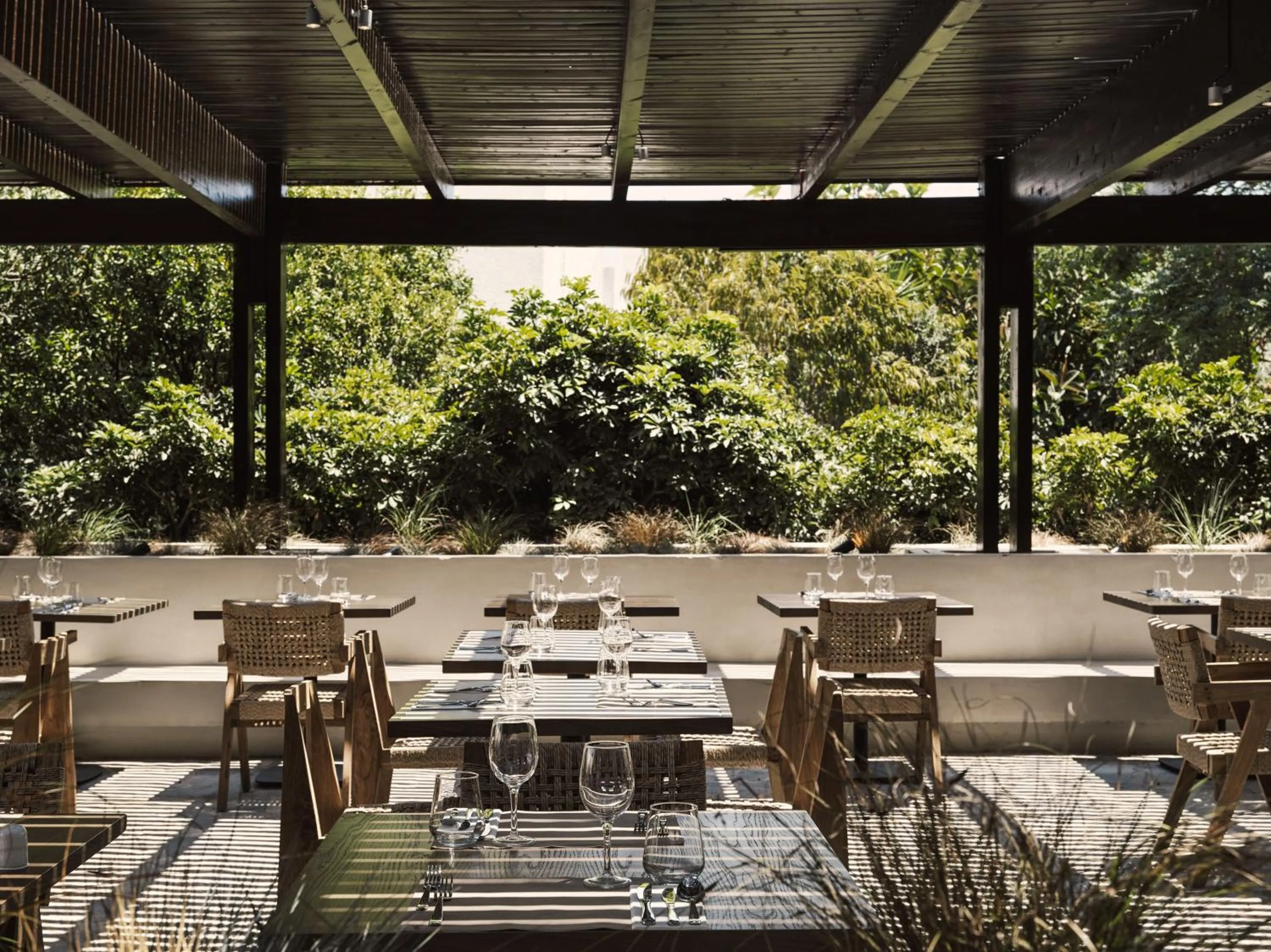 Restaurant/places to eat in Aulūs Lindos Rhodes, Curio Collection by Hilton