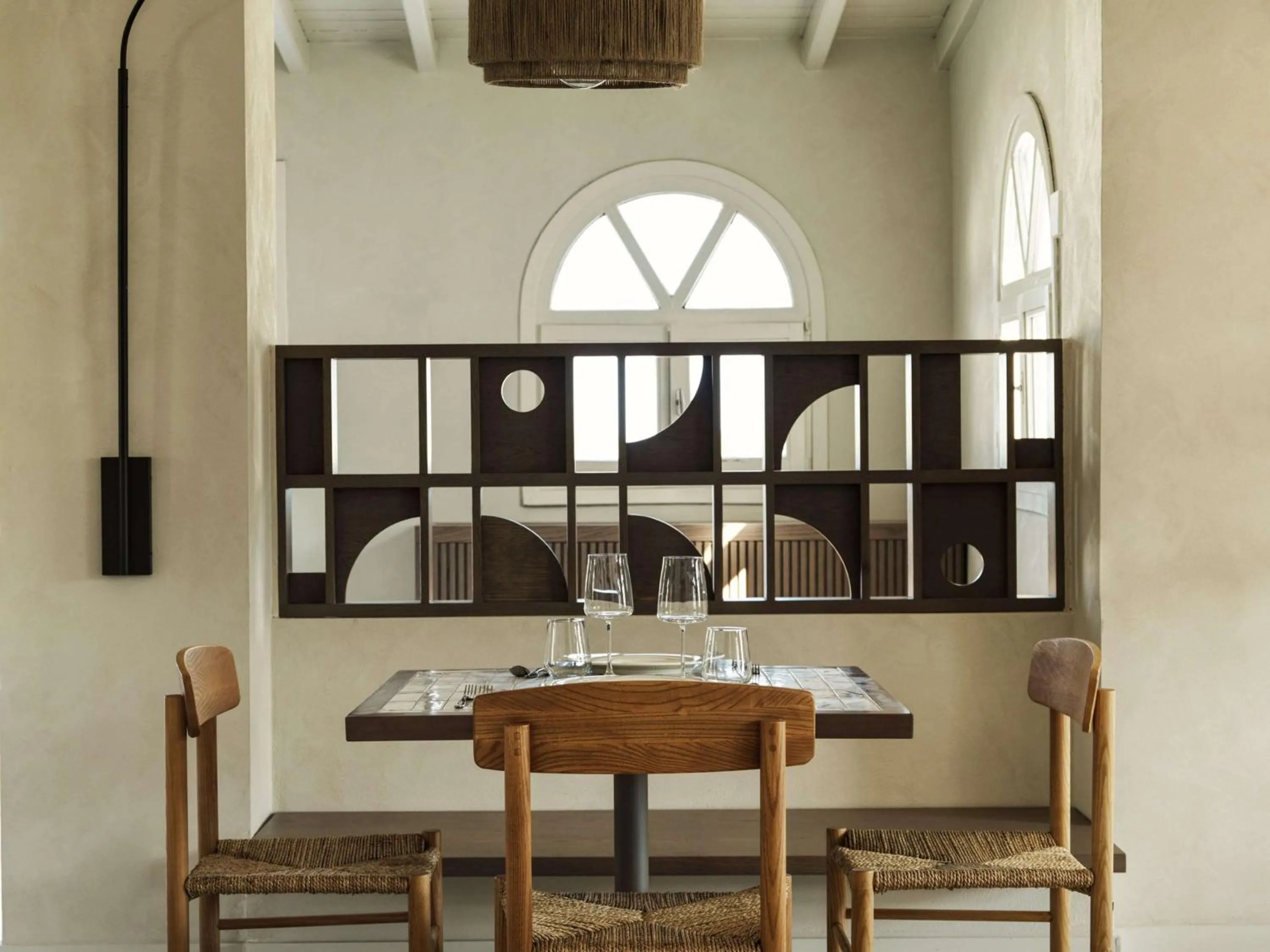 Restaurant/places to eat in Aulūs Lindos Rhodes, Curio Collection by Hilton