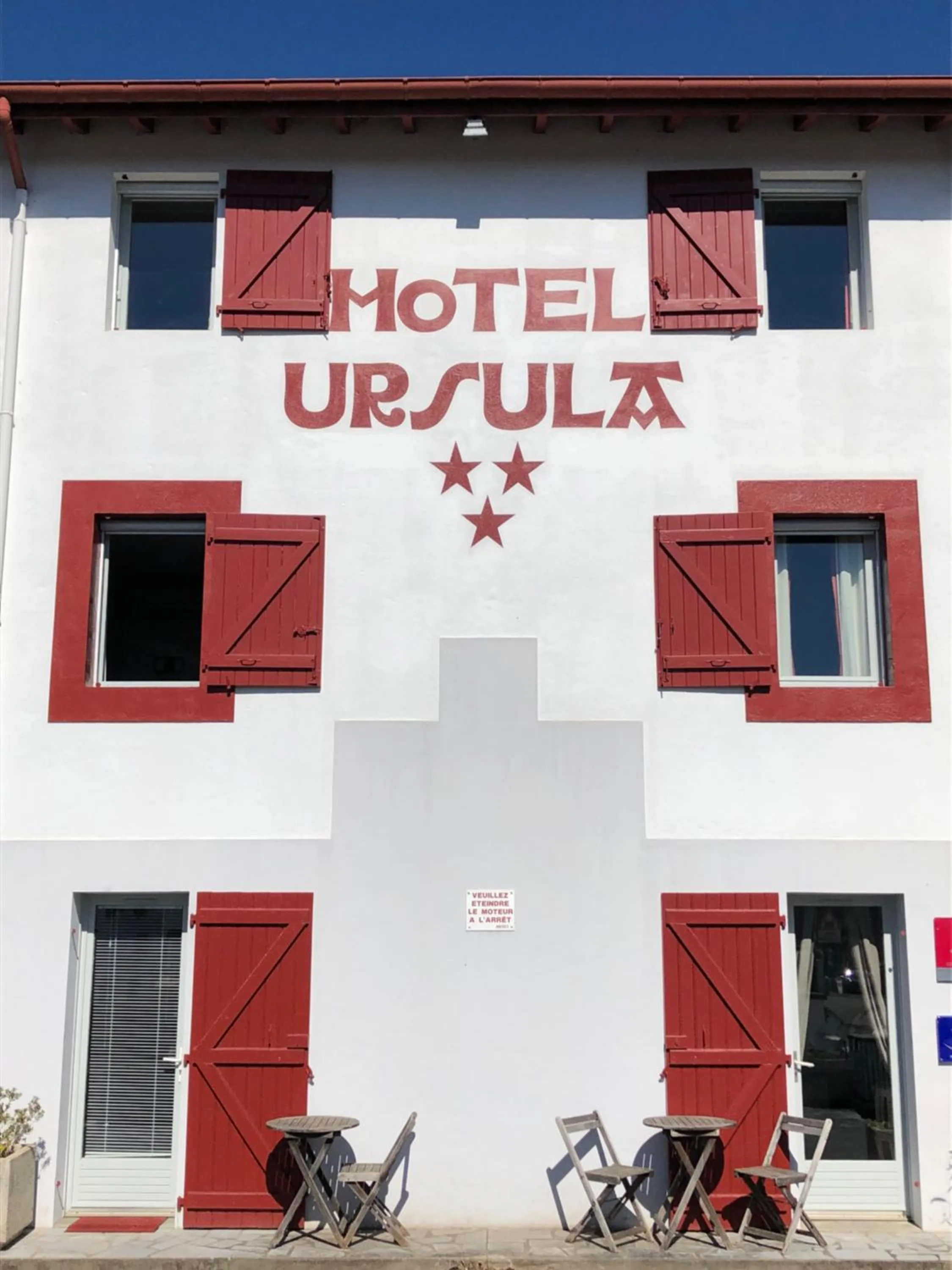 Facade/entrance in Hôtel Ursula