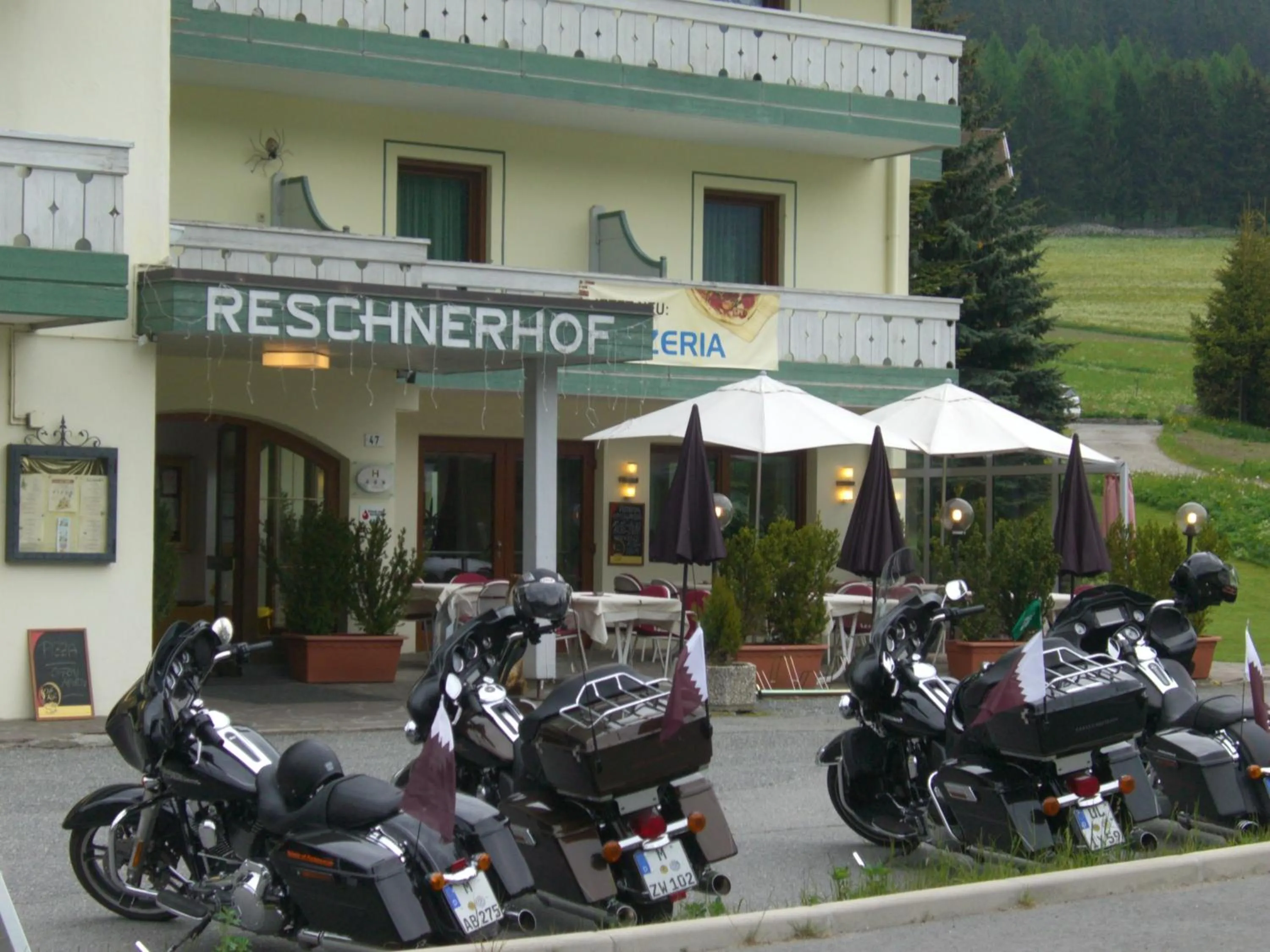 Facade/entrance in Reschnerhof