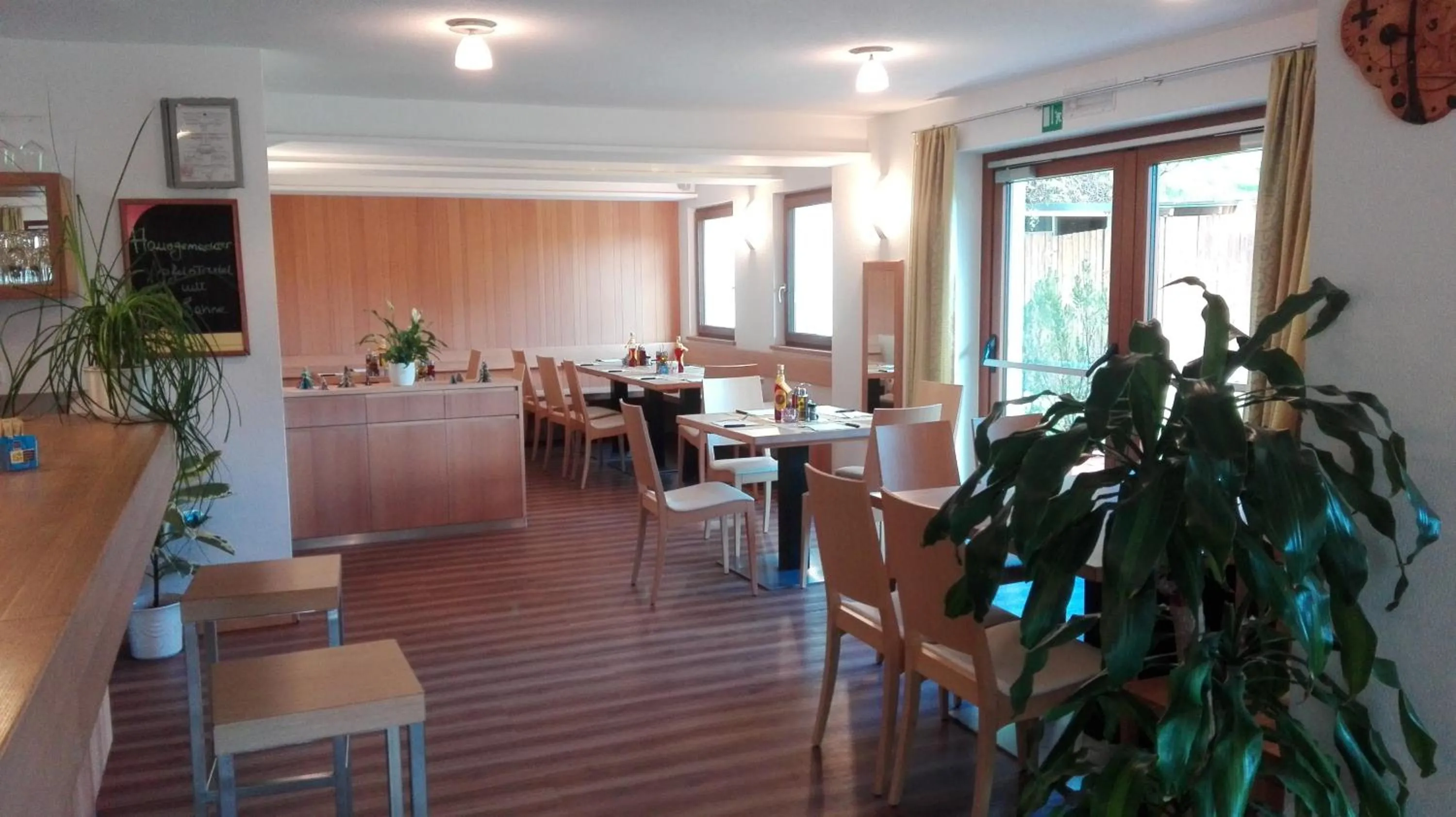 Restaurant/places to eat in Reschnerhof