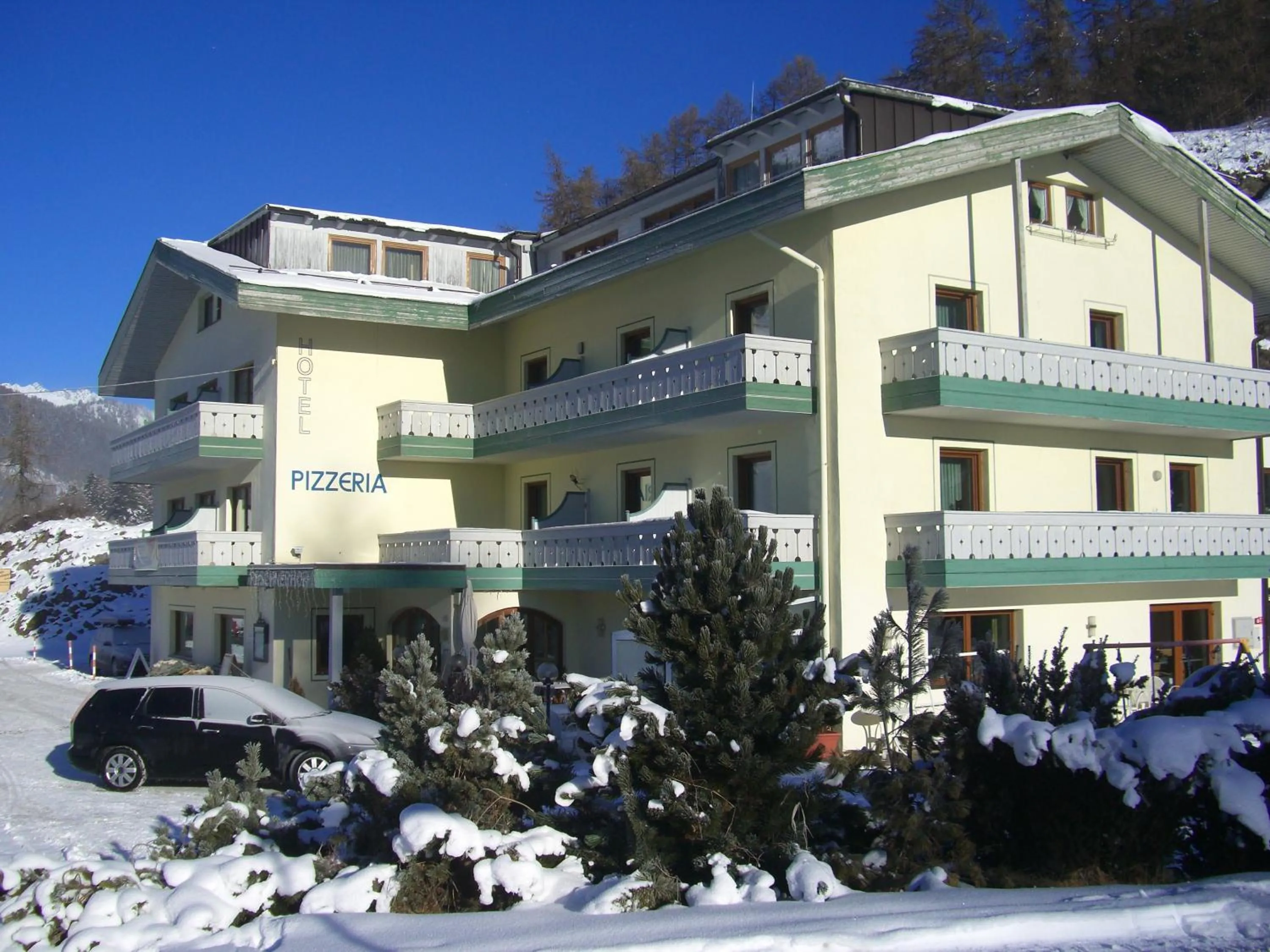 Facade/entrance in Reschnerhof