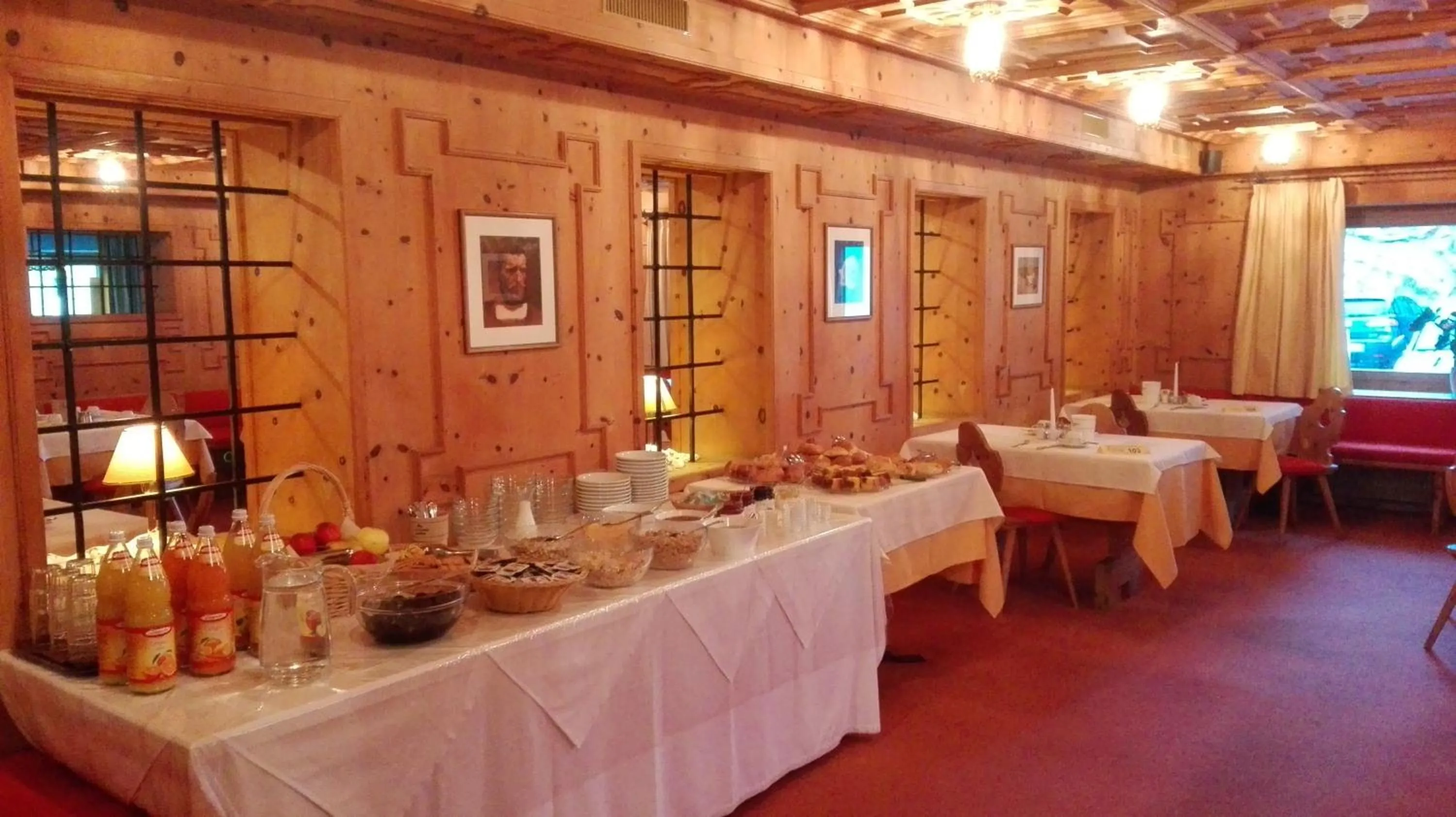 Breakfast in Reschnerhof