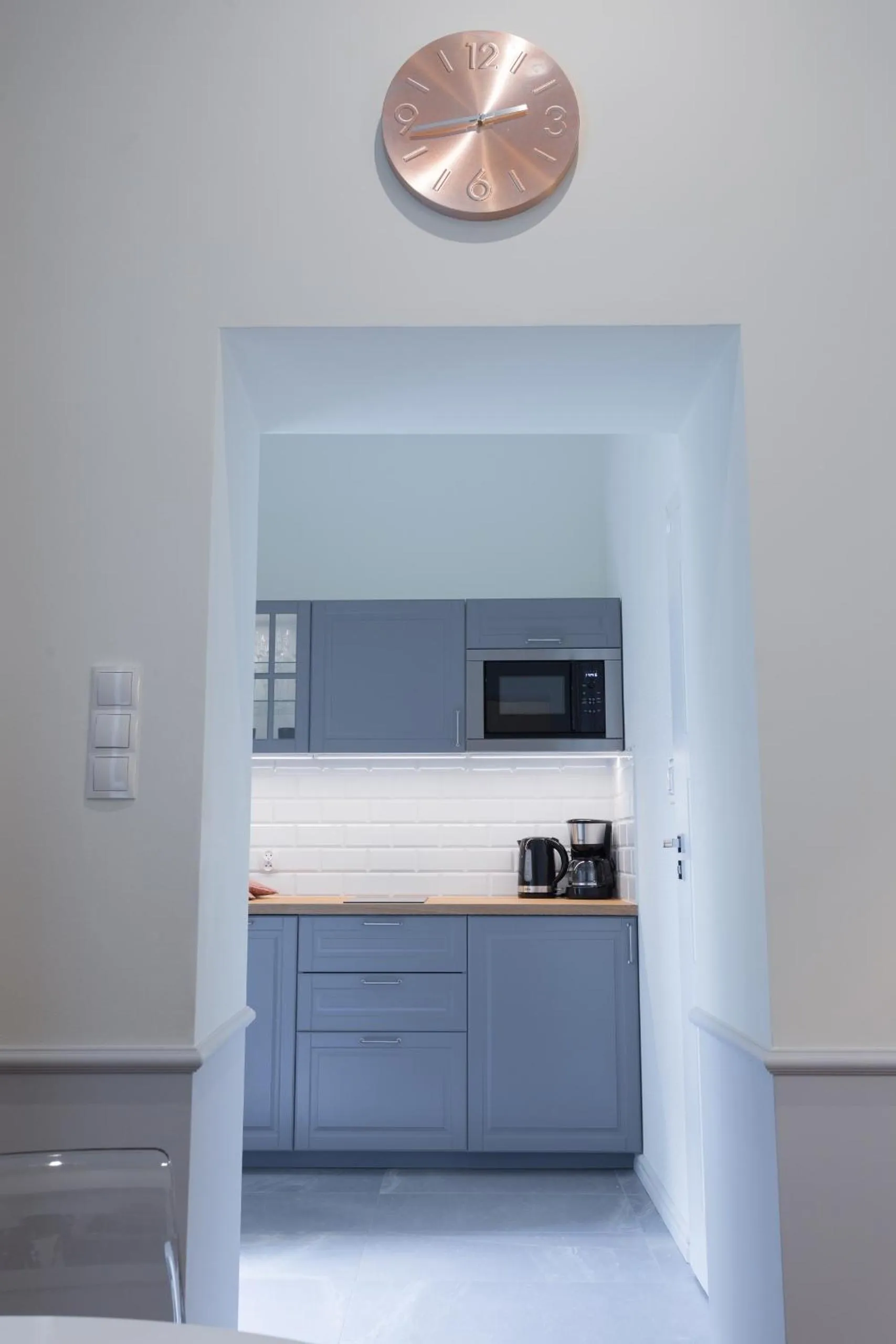 Kitchen or kitchenette in Angel House Aparthotel