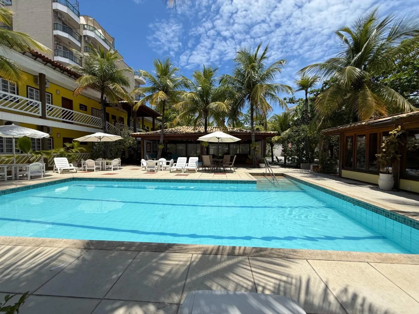 Pool view in Hotel Mar de Cabo Frio