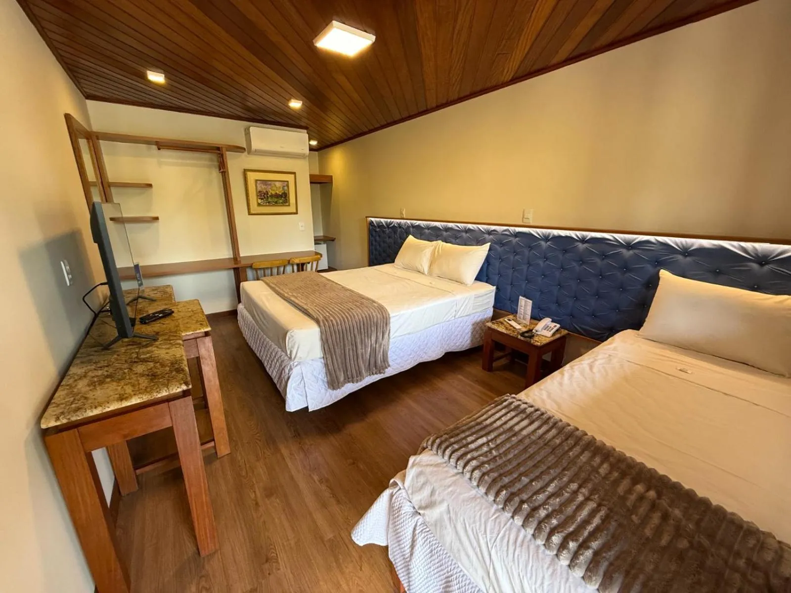 Bedroom, Bed in Hotel Mar de Cabo Frio