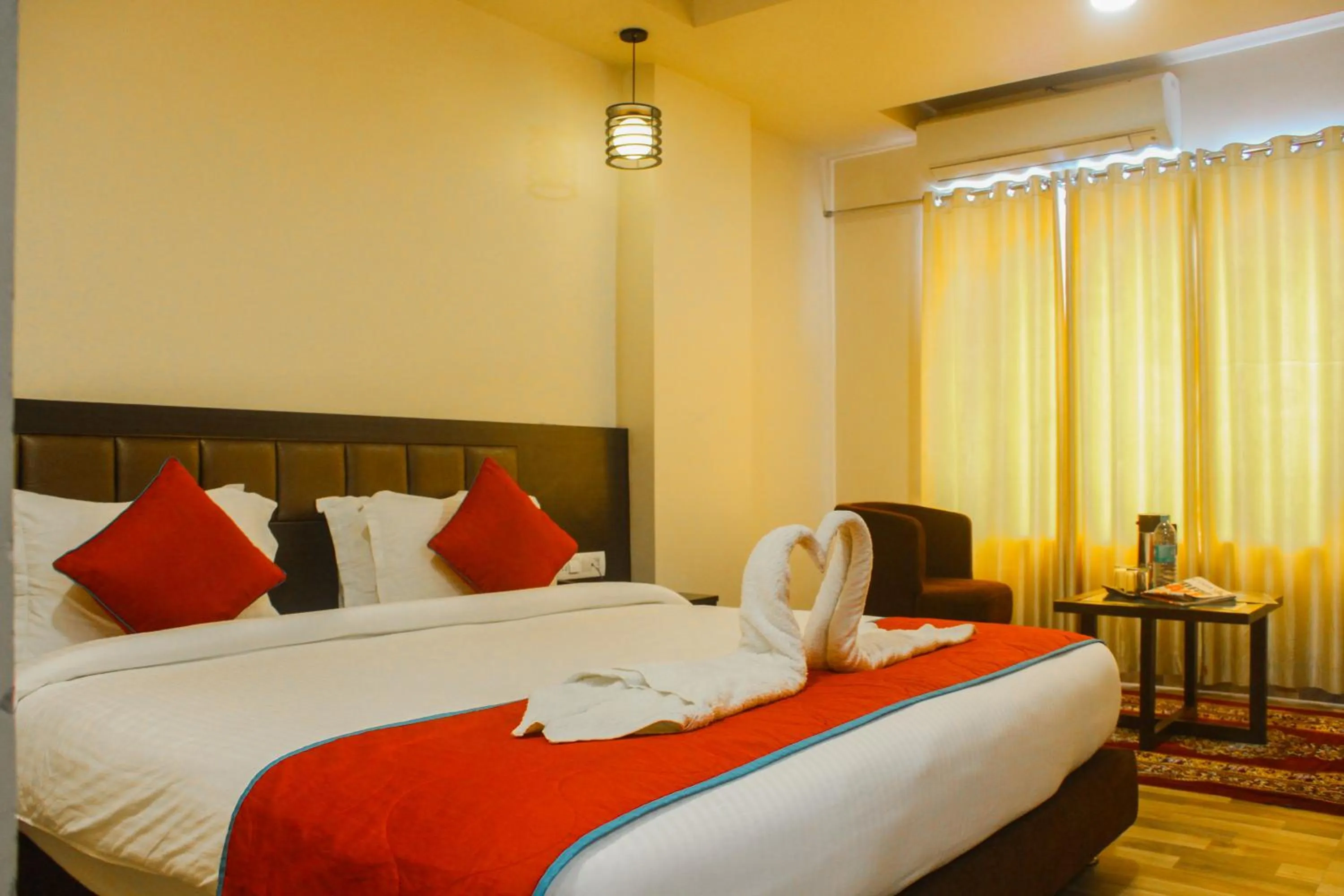 Bed in Solitaire Hotel And Resorts