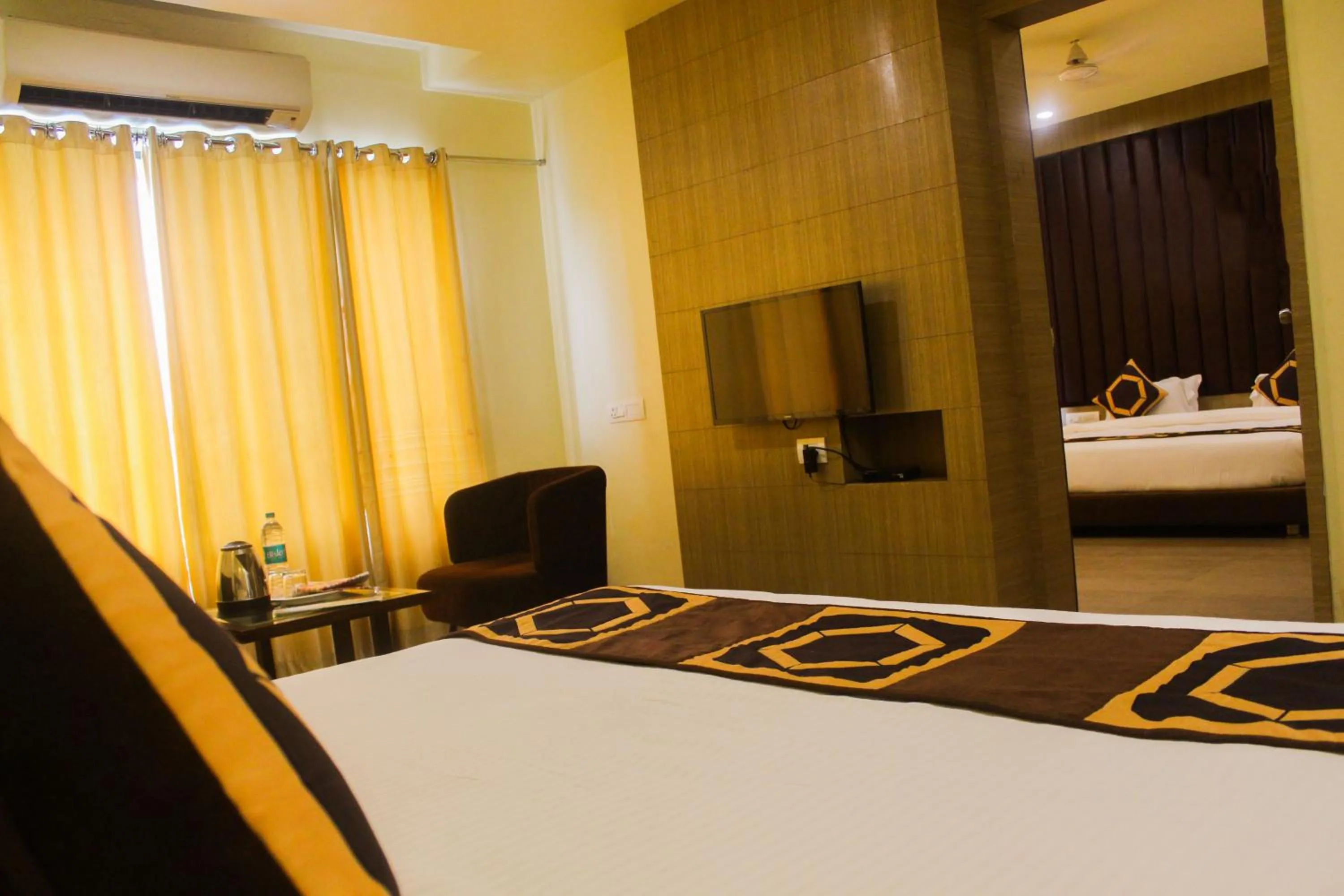 Bed in Solitaire Hotel And Resorts