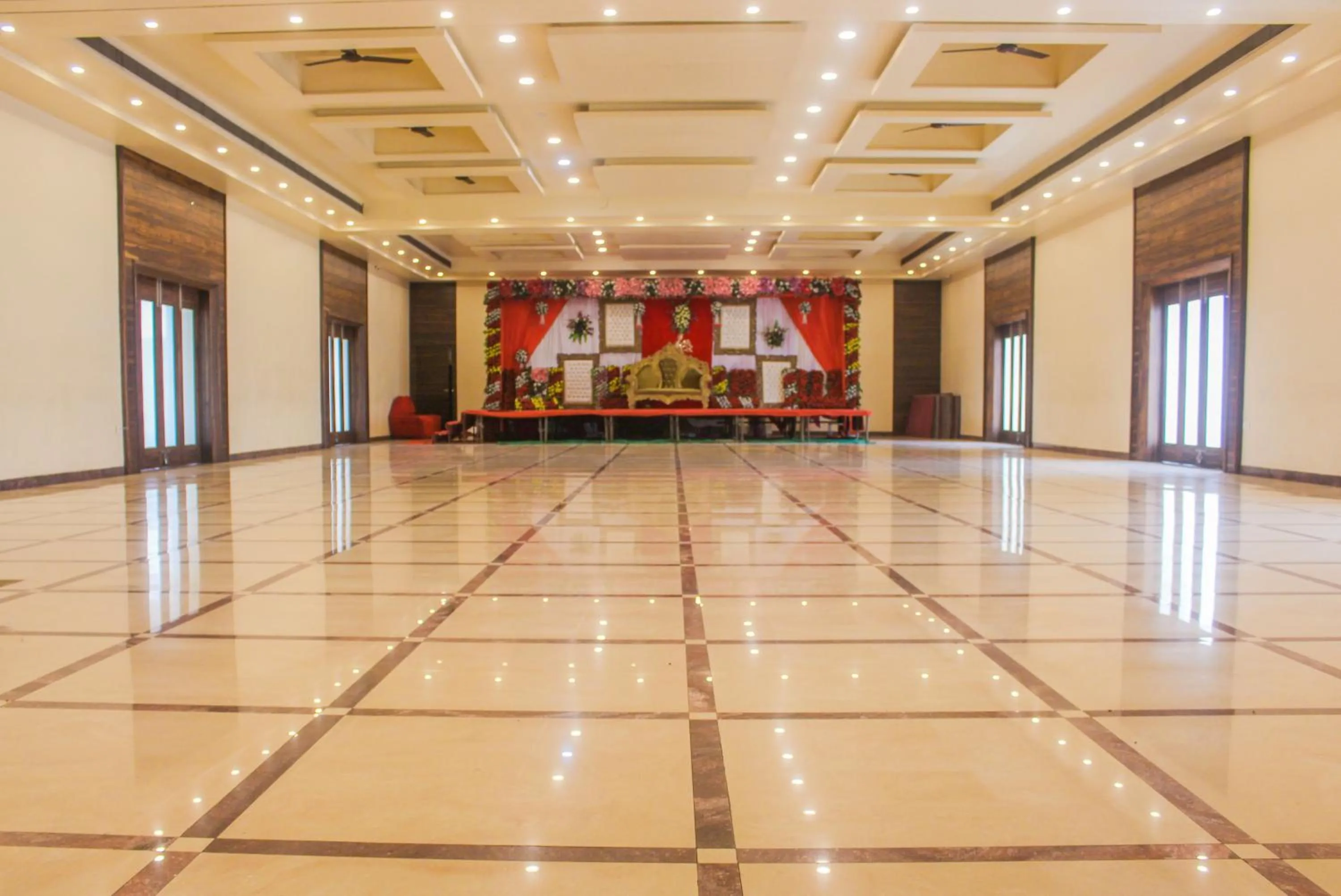 Facade/entrance in Solitaire Hotel And Resorts